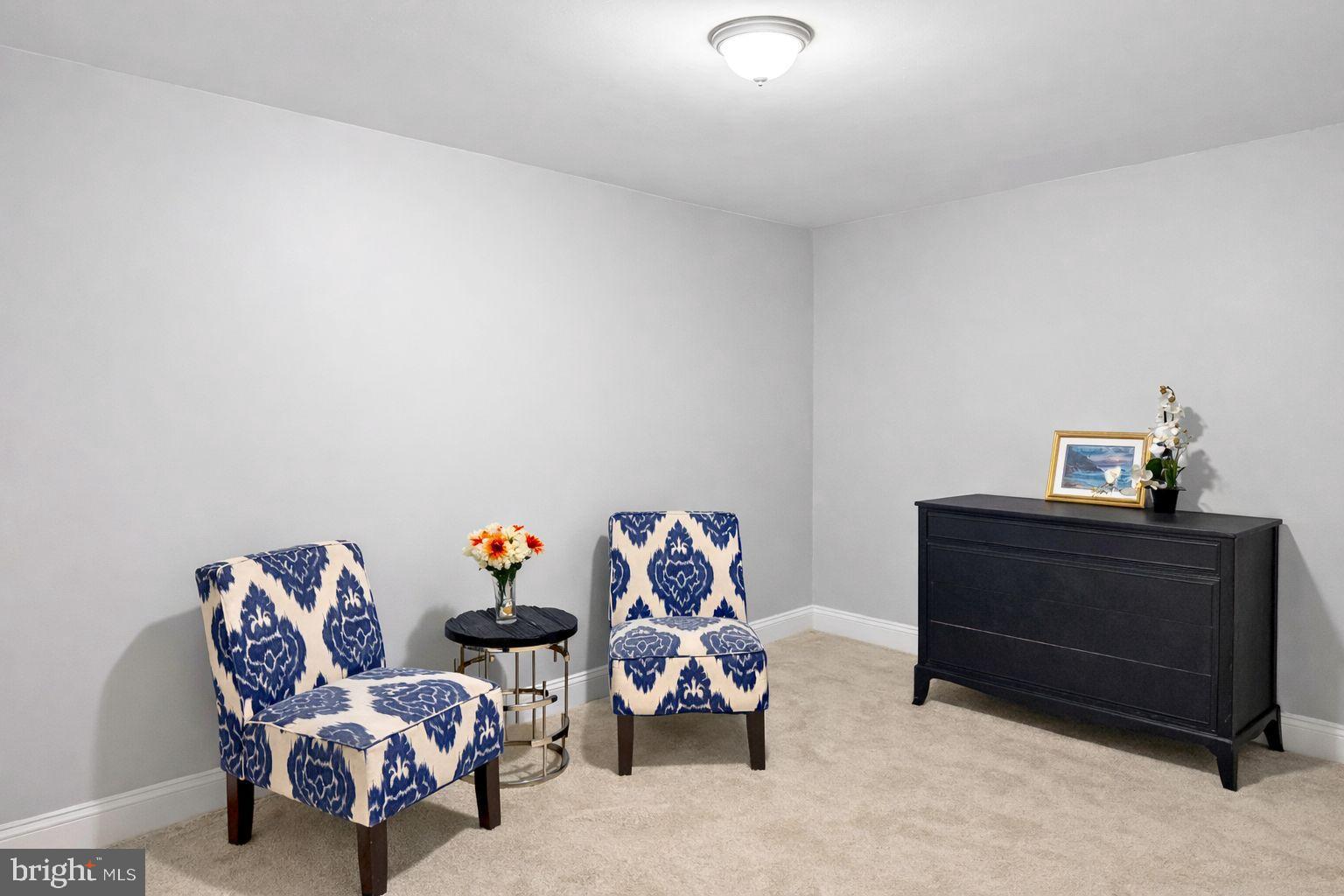 OLD TOWNE VILLAGE CONDOMINIUMS - Residential