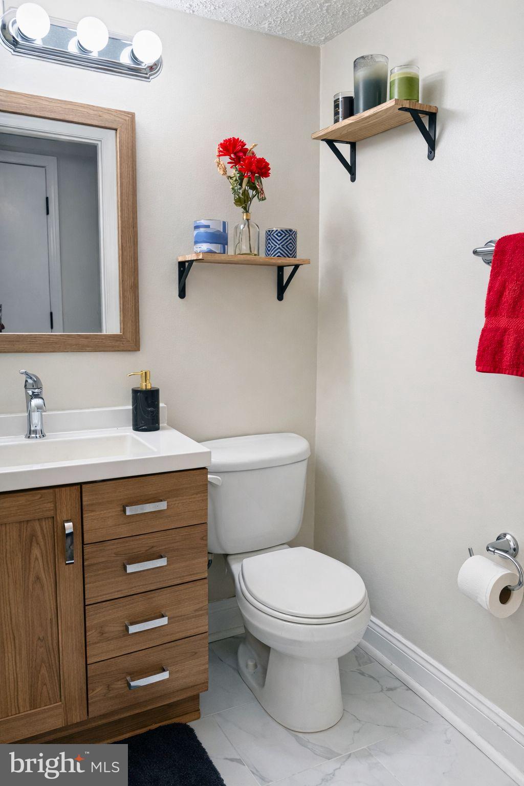 OLD TOWNE VILLAGE CONDOMINIUMS - Residential