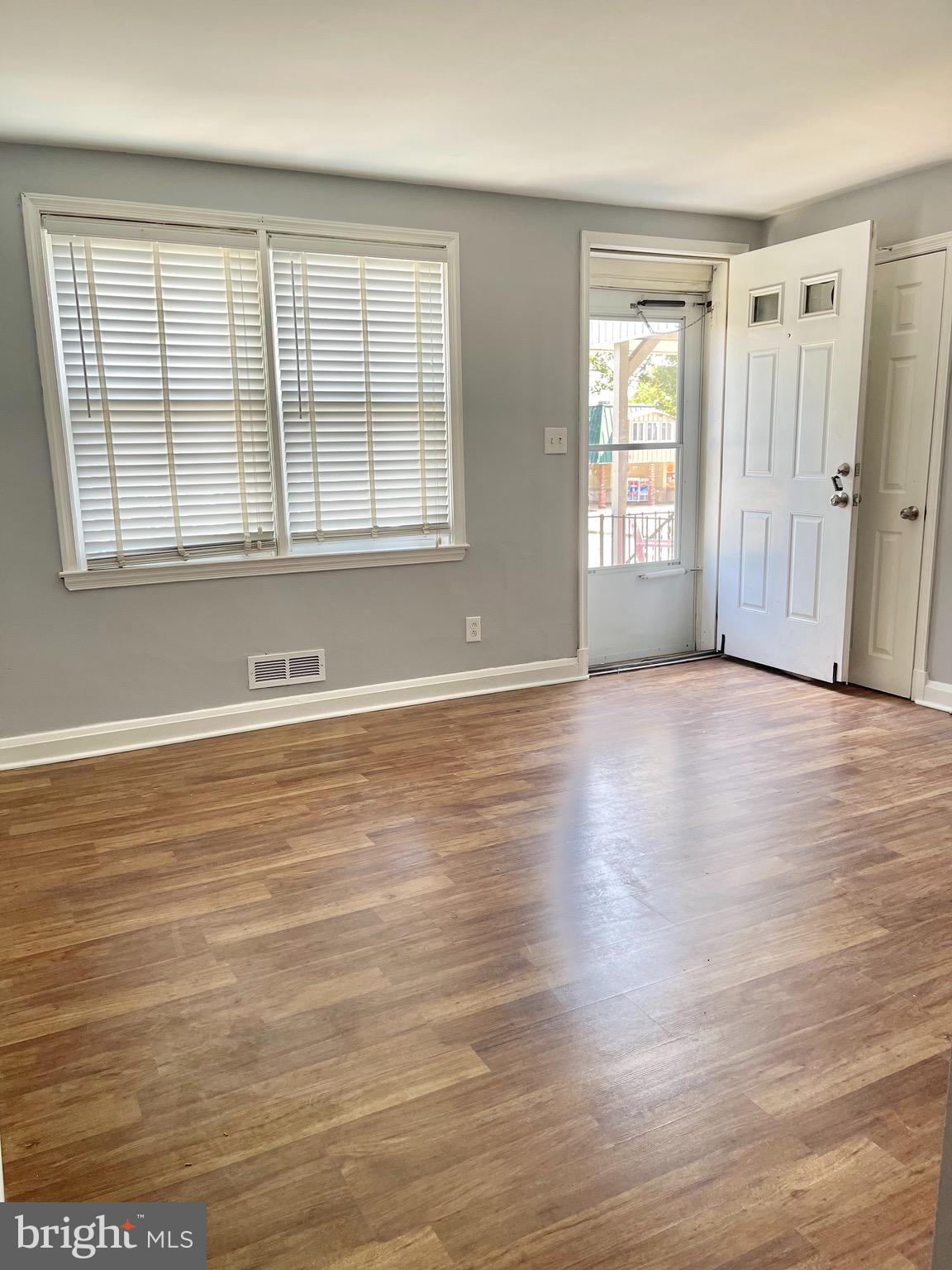 EASTFIELD - Residential Lease