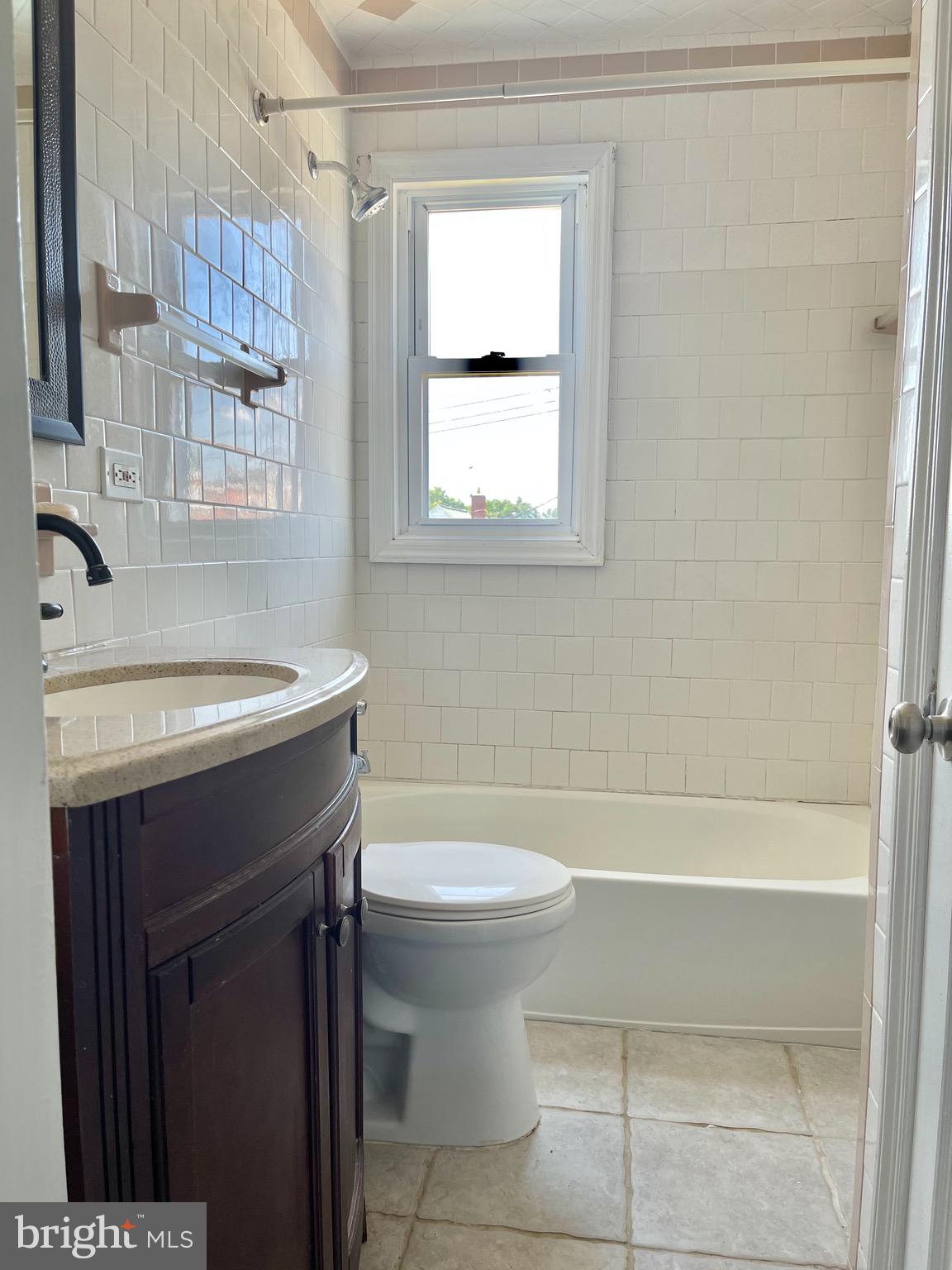 EASTFIELD - Residential Lease