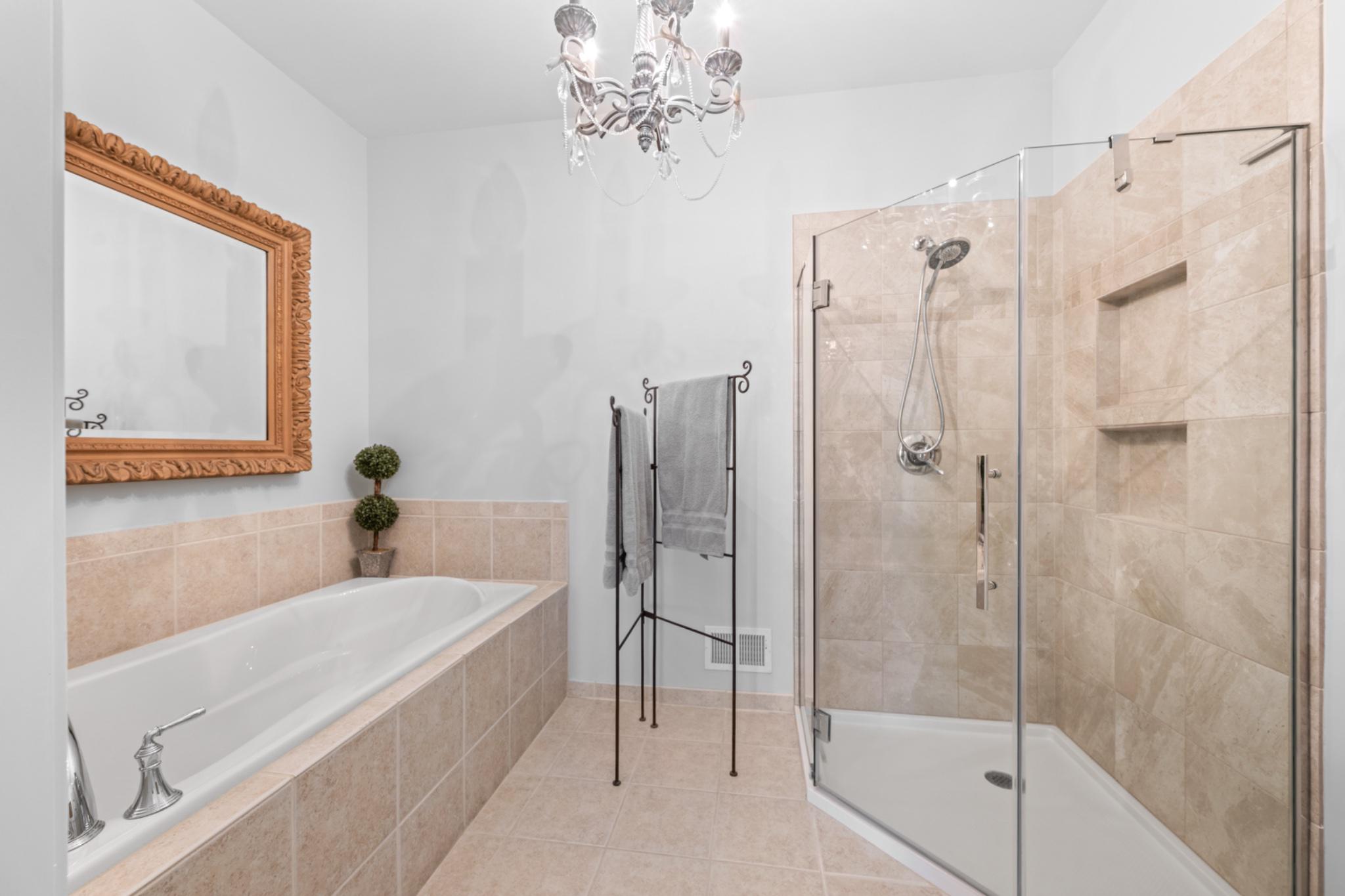 WEATHERSTONE - Residential