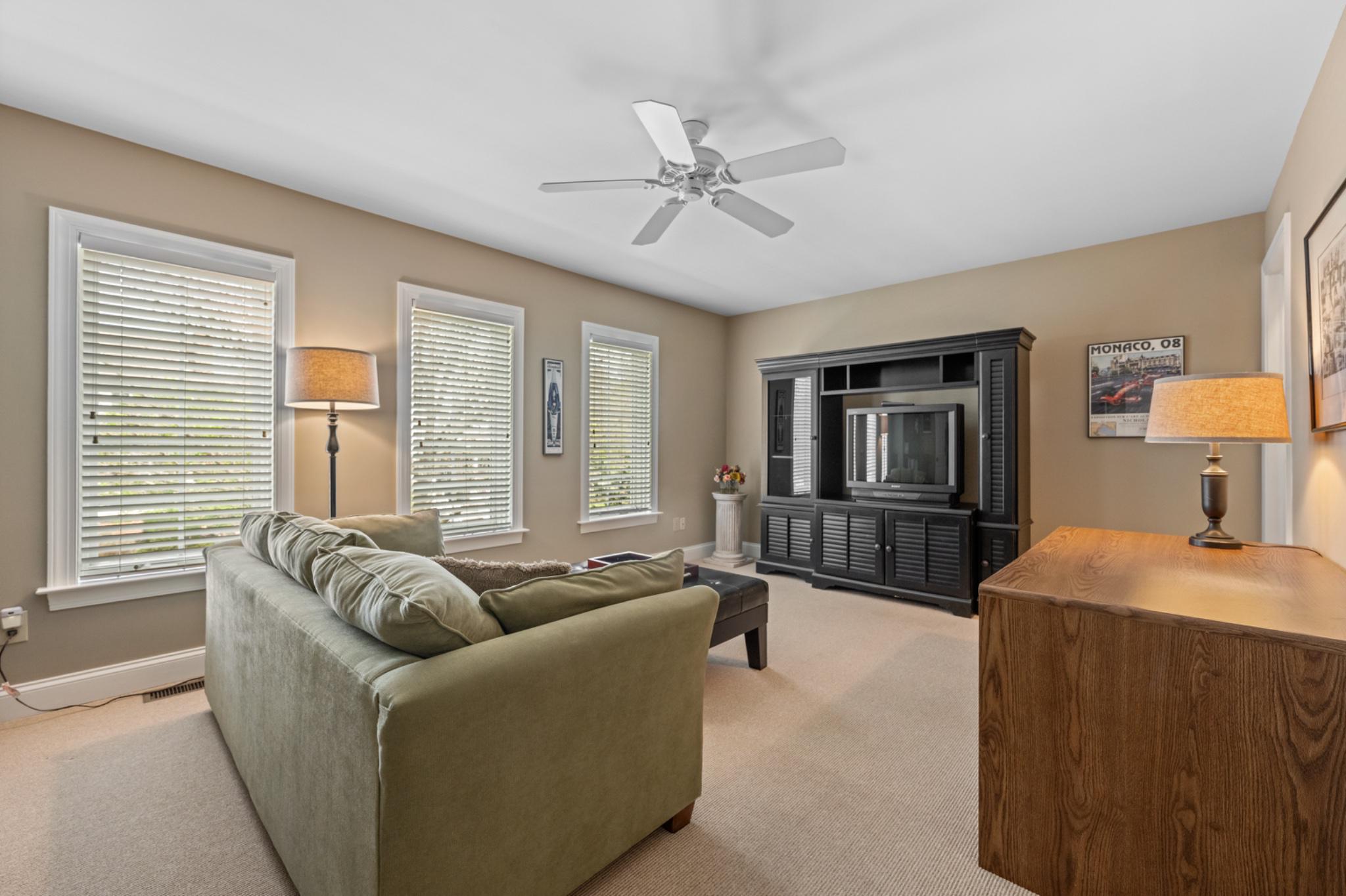 WEATHERSTONE - Residential