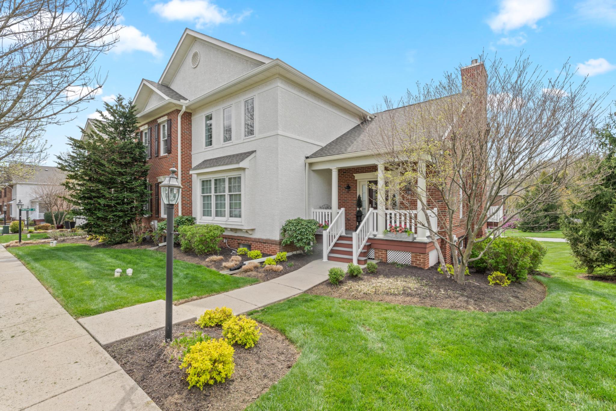 WEATHERSTONE - Residential