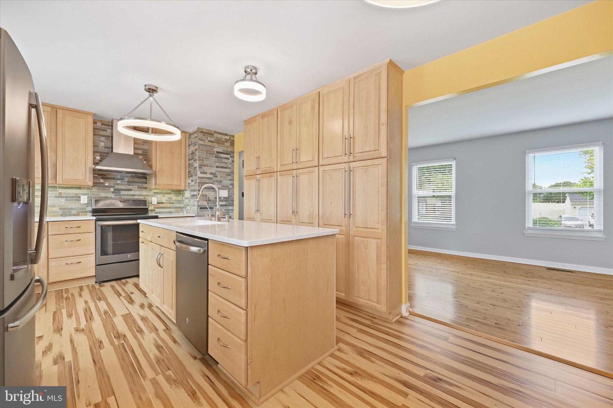 8507 ADVENTURE COURT