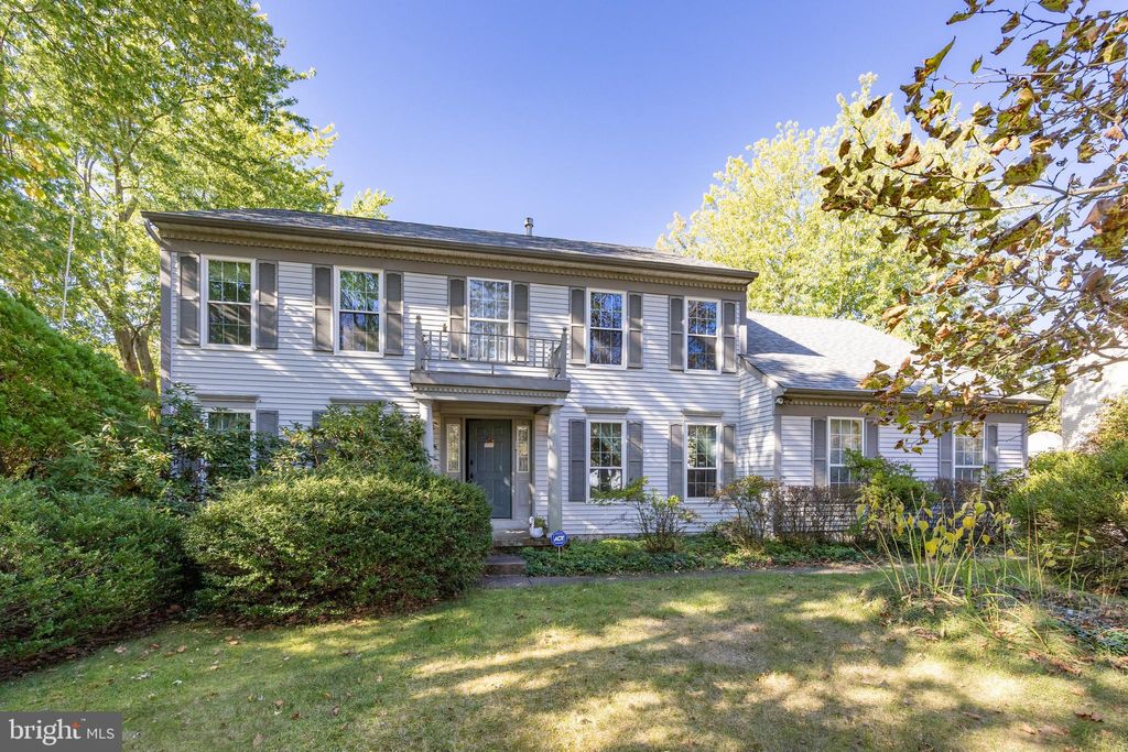 Photo of 184 Crestview Way, YARDLEY, PA 19067 (MLS # PABU2107406)