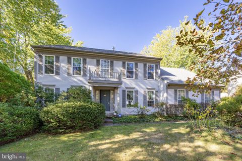 184 CRESTVIEW WAY YARDLEY PA 19067