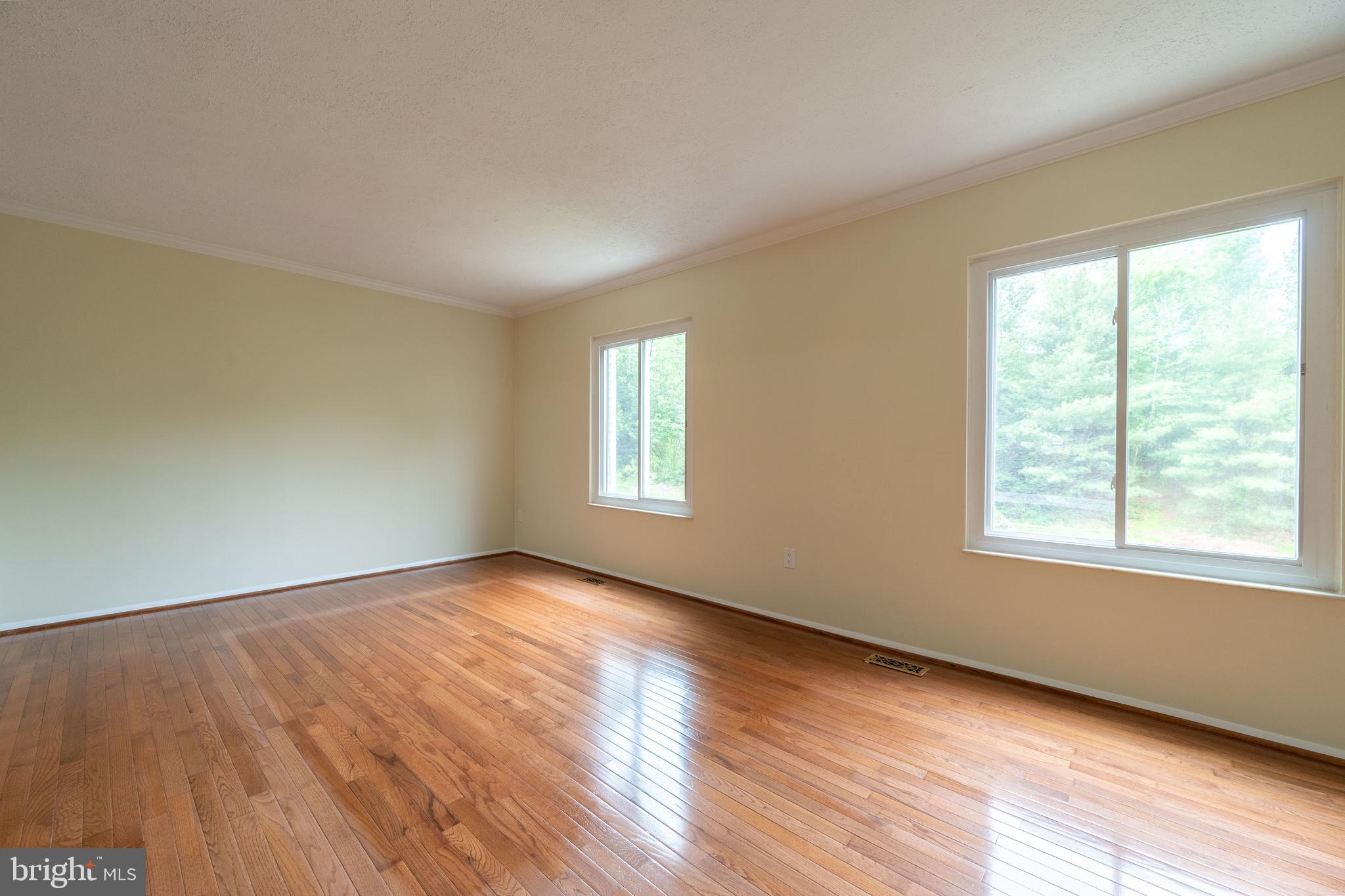 MILL CREEK SOUTH - Residential