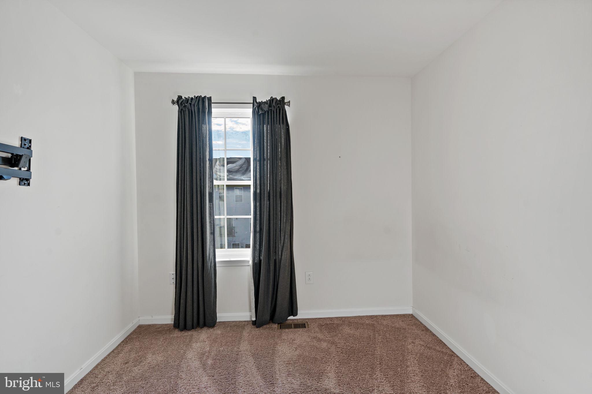 BERKELEY RIDGE - Residential Lease