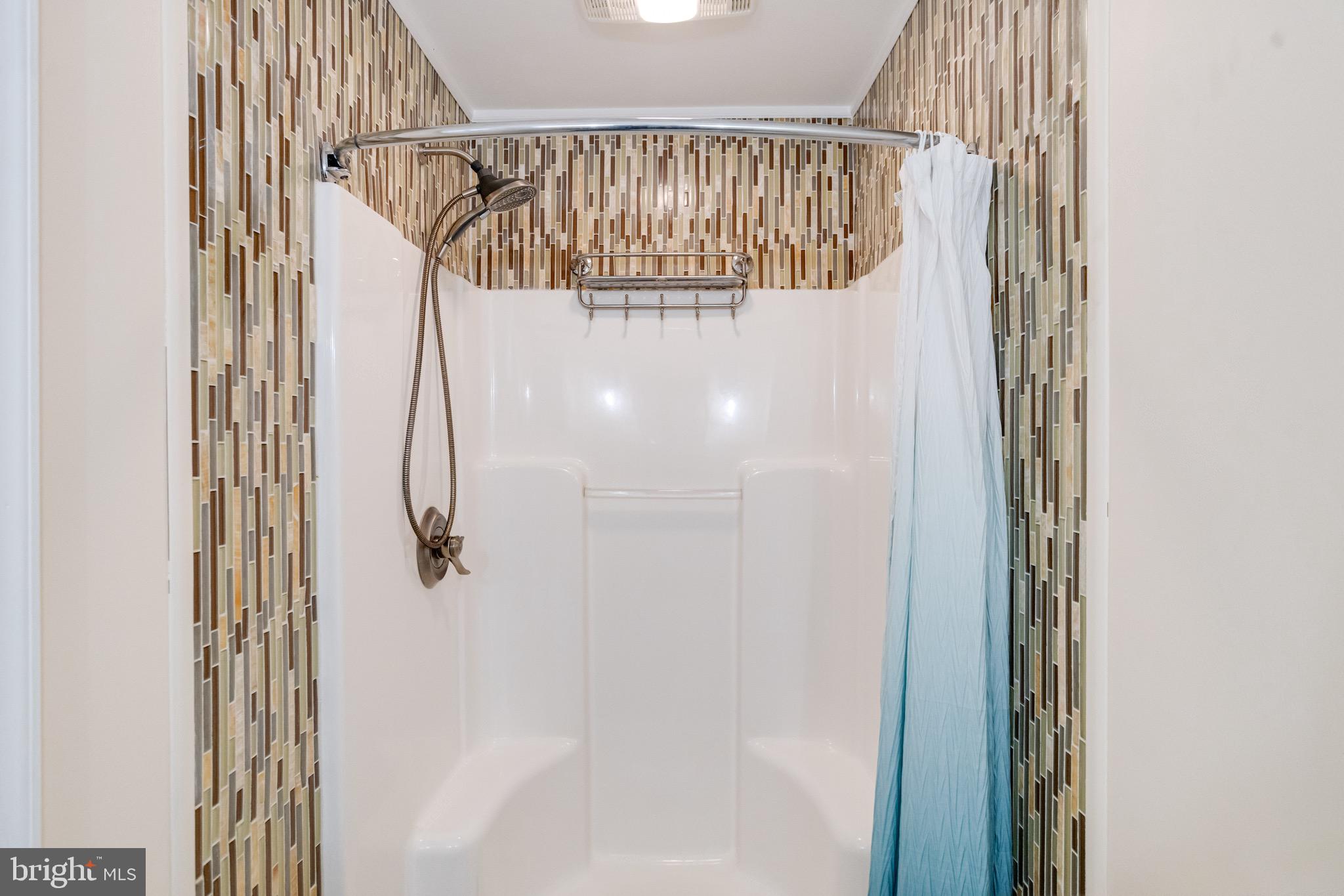 DEEP CREEK - Residential
