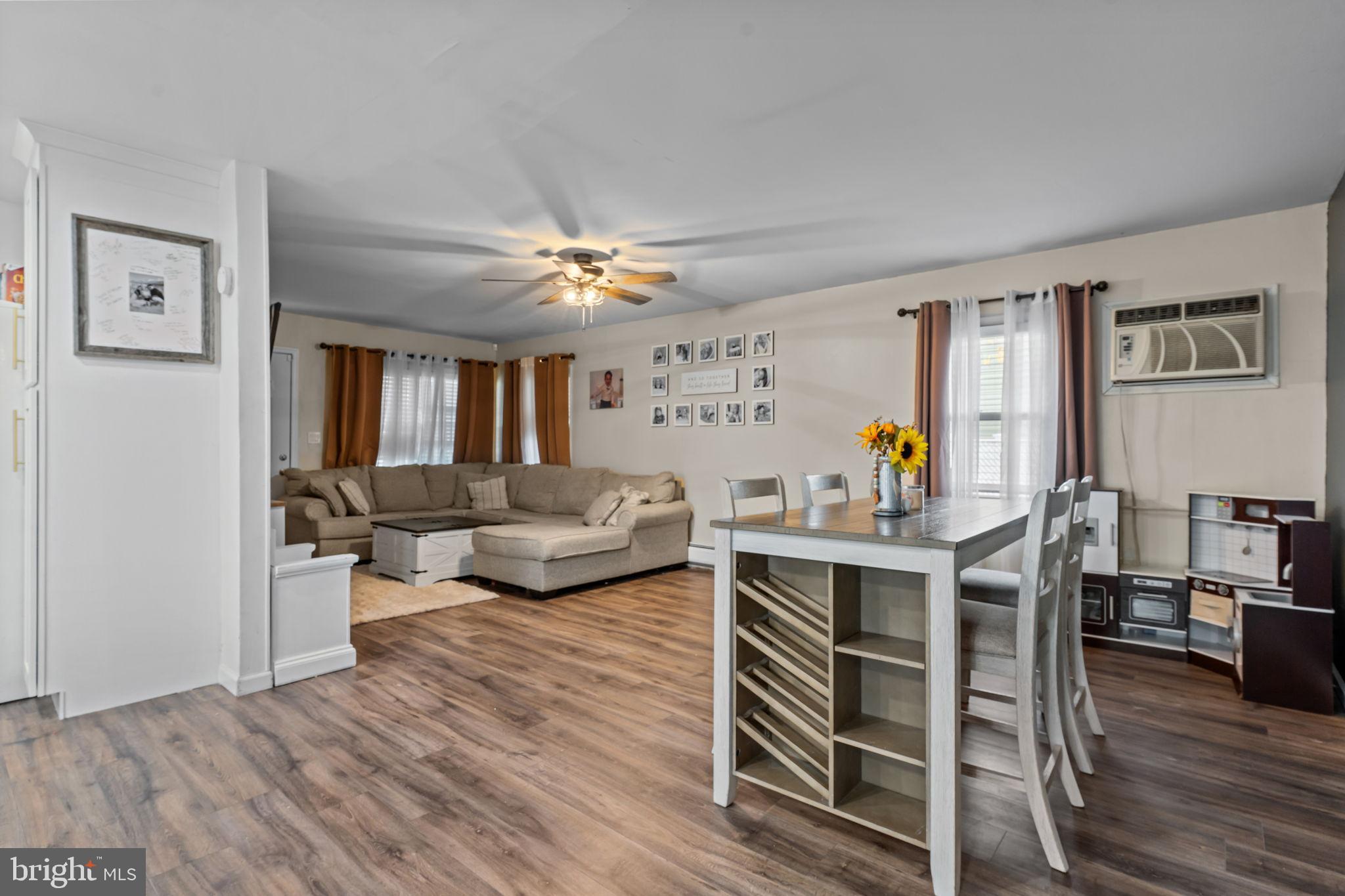 DOGWOOD HOLLOW - Residential