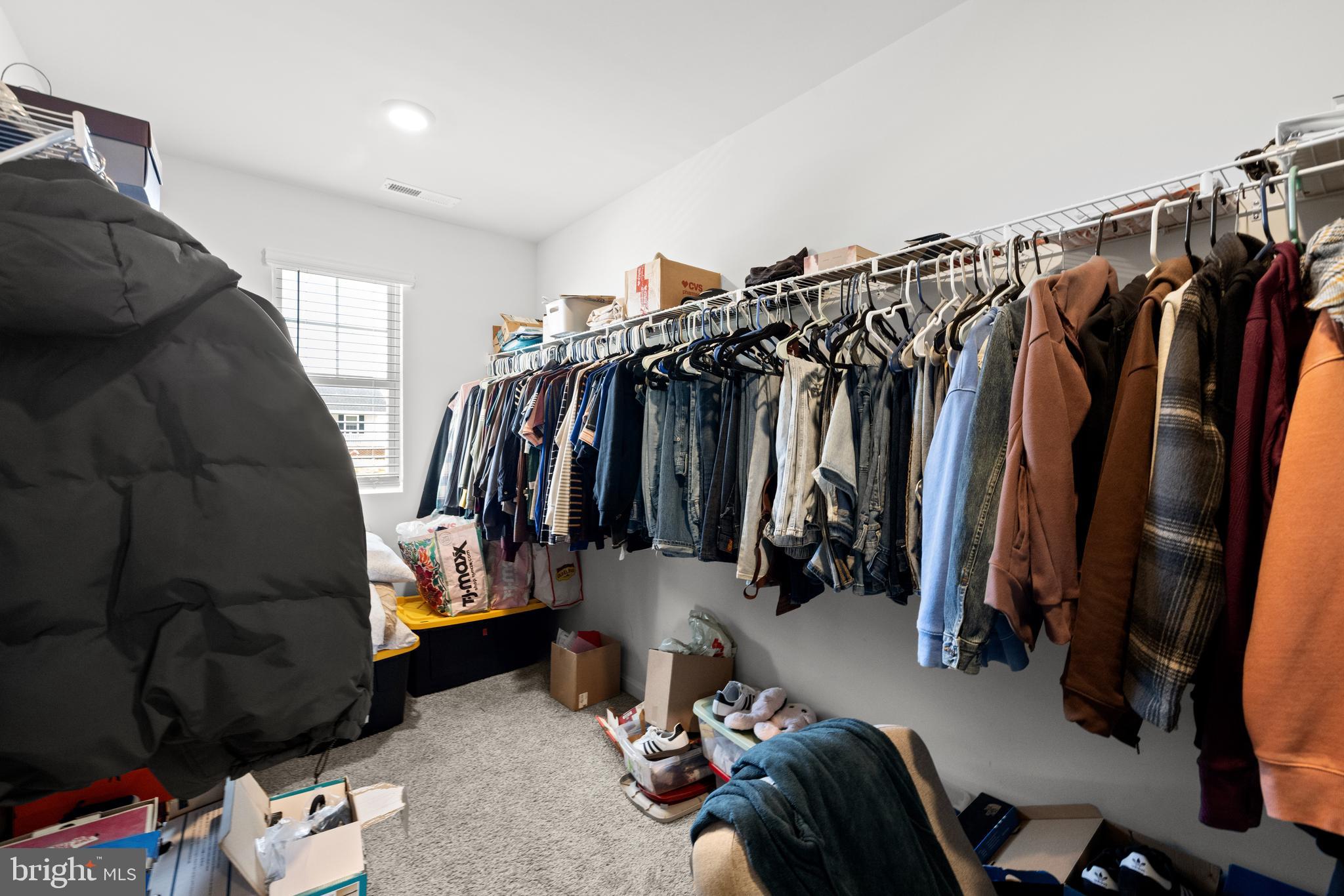 COYOTE RUN - Residential