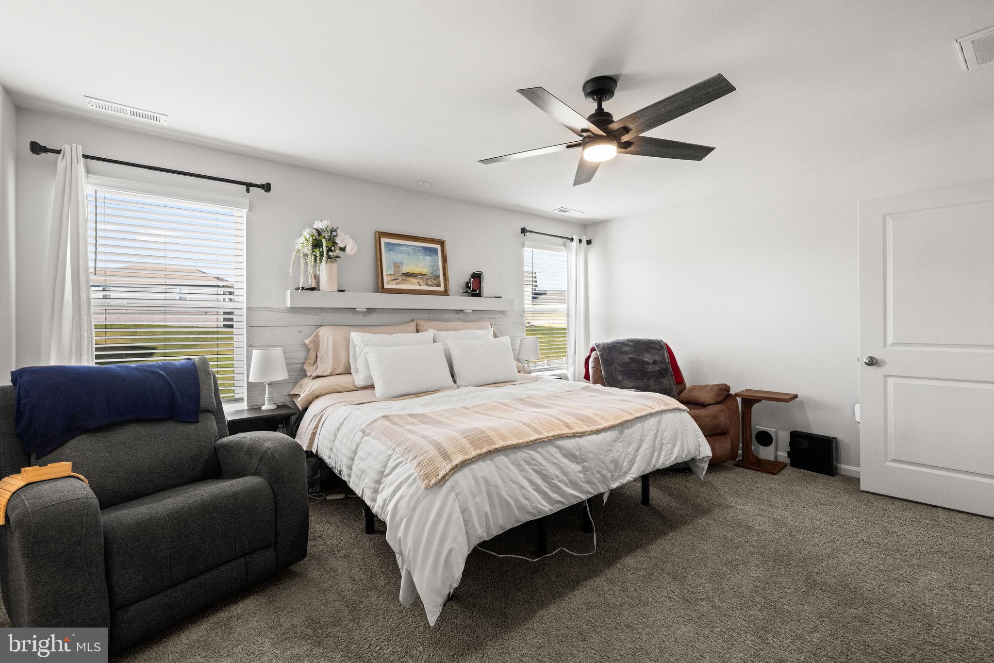 COYOTE RUN - Residential