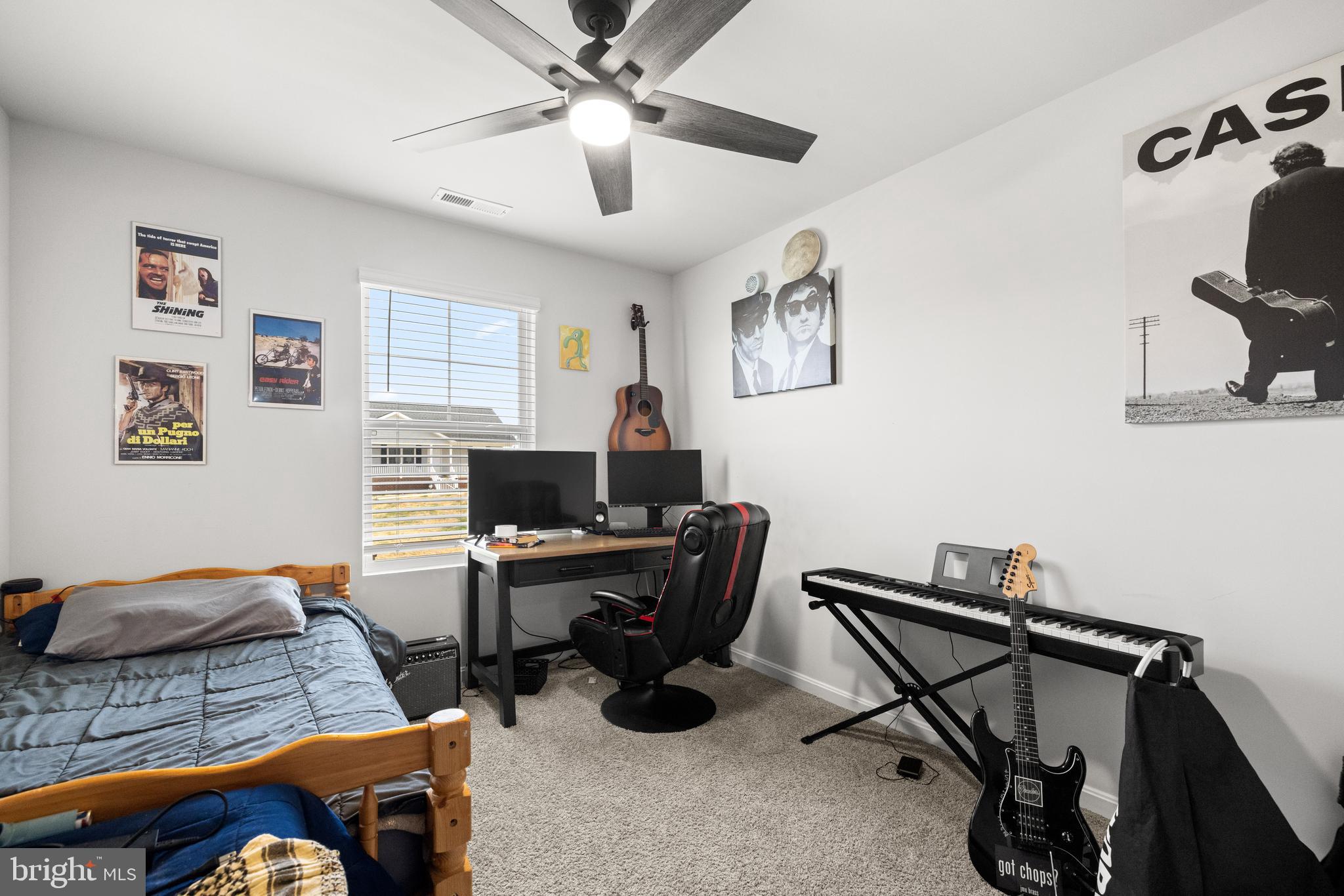 COYOTE RUN - Residential