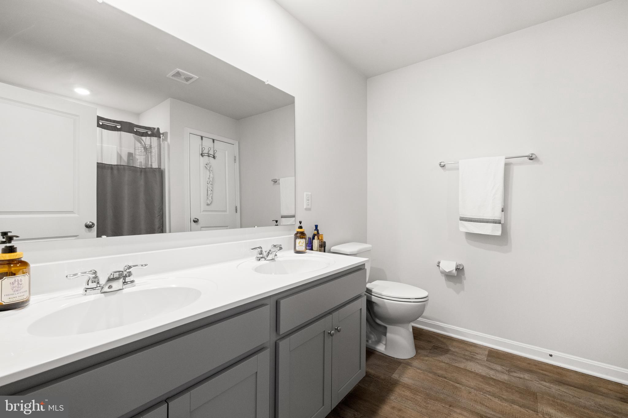 COYOTE RUN - Residential