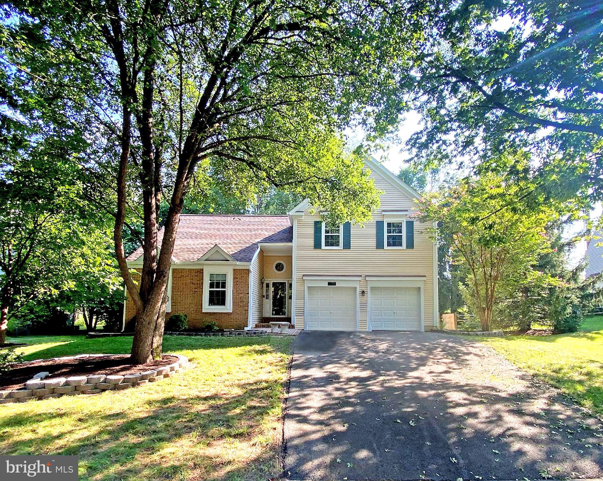 6454 WOODMERE PLACE