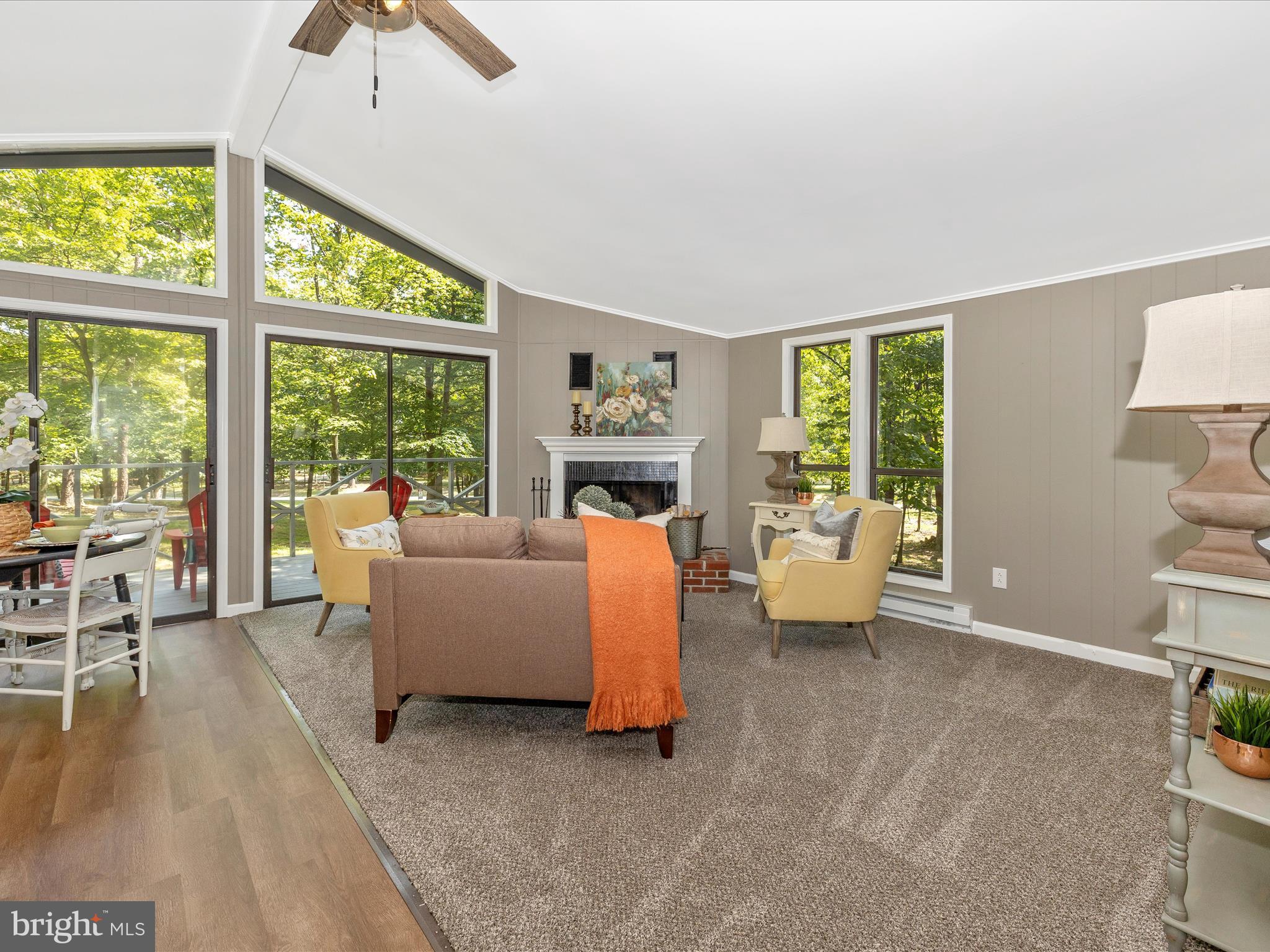 THE WOODS - Residential