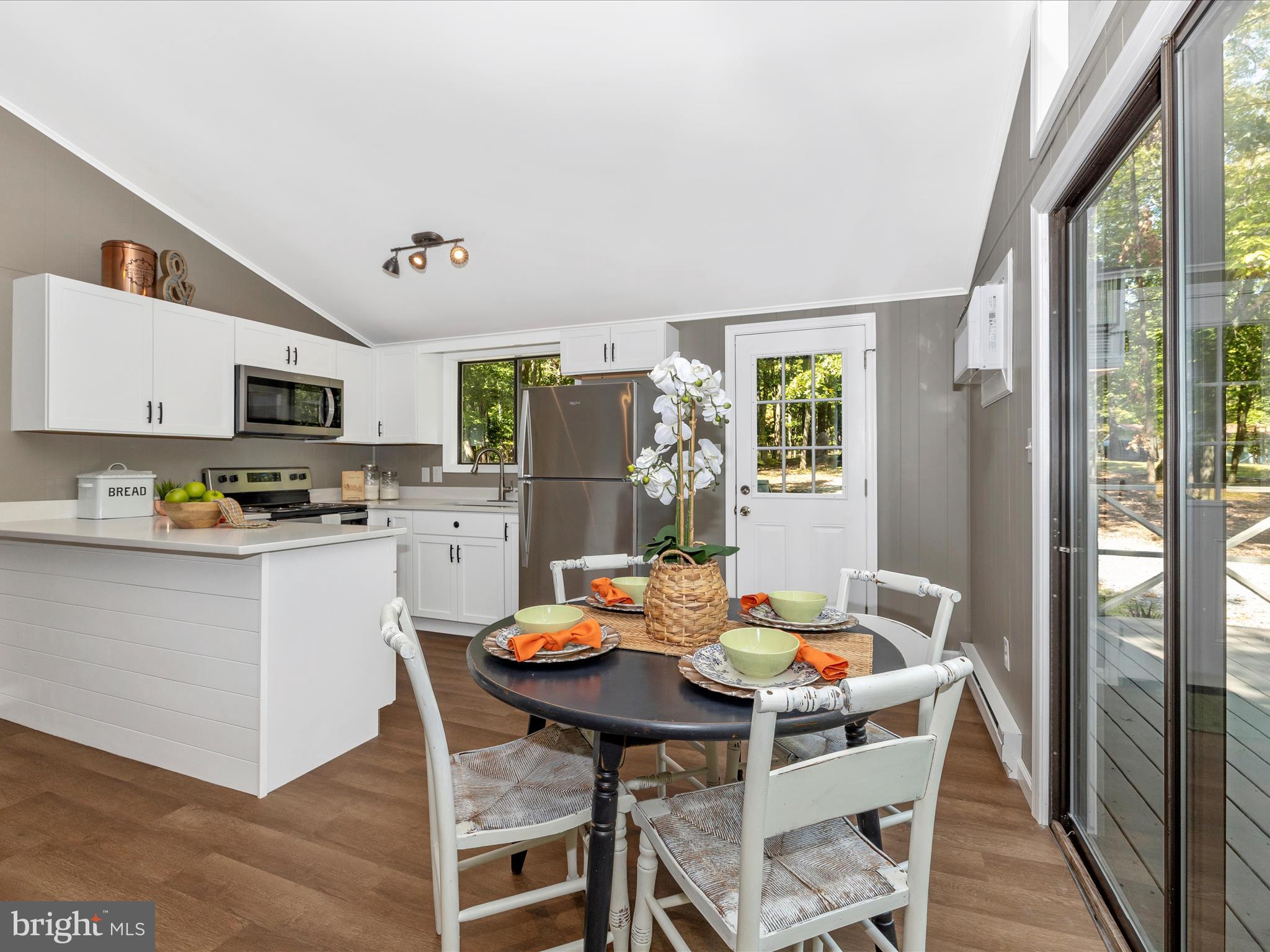 THE WOODS - Residential