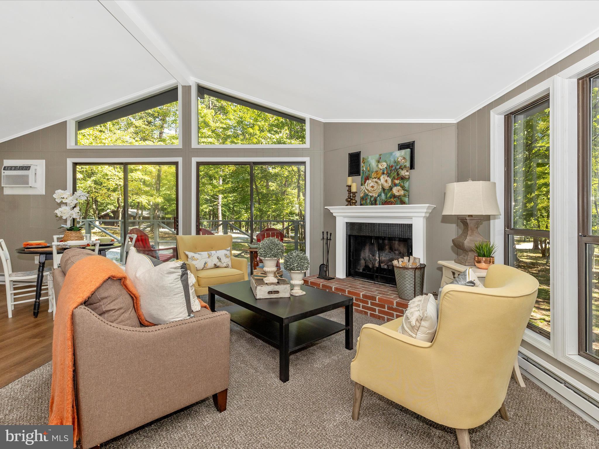 THE WOODS - Residential