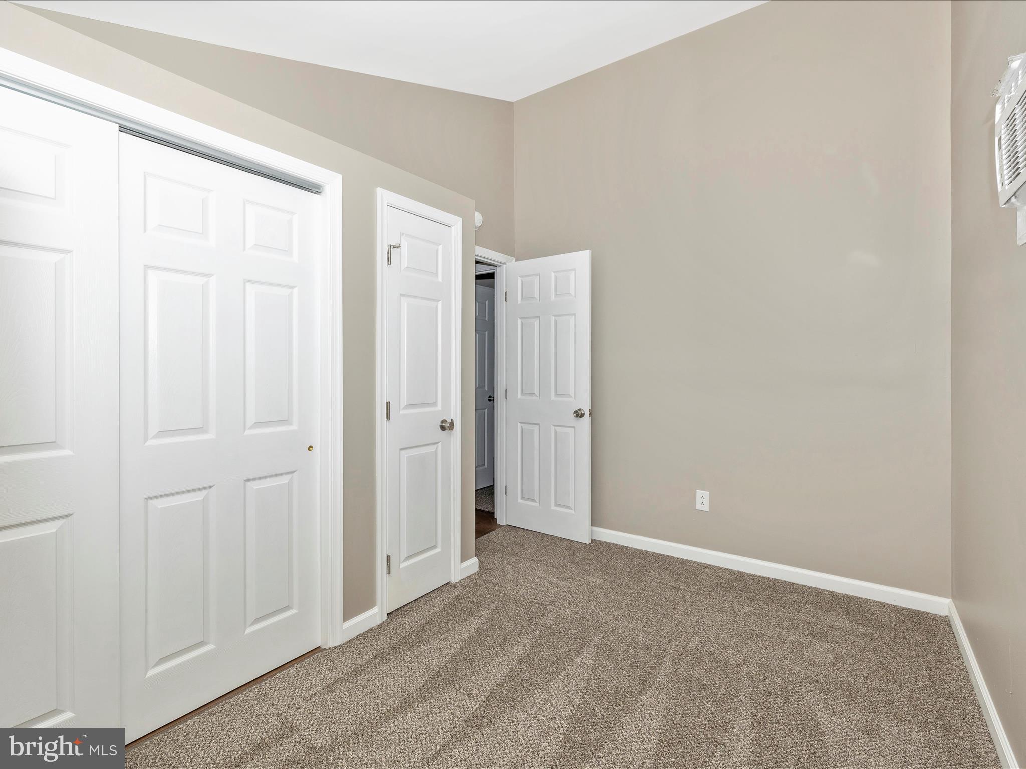 THE WOODS - Residential