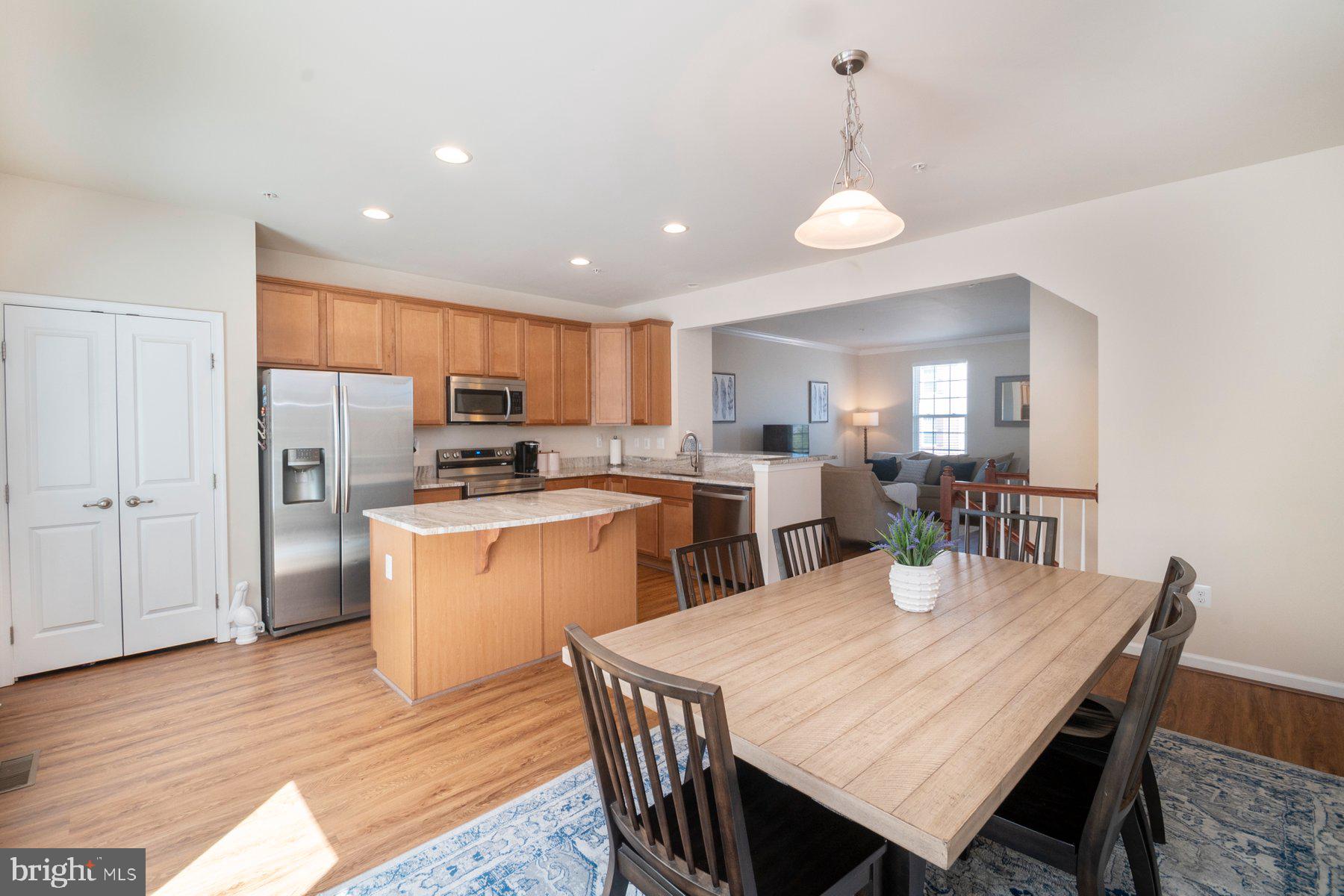 7676 TIMBERCROSS LANE