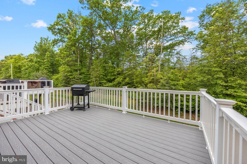 Photo of 7676 Timbercross Lane, GLEN BURNIE, MD 21060 (MLS # MDAA2143594)