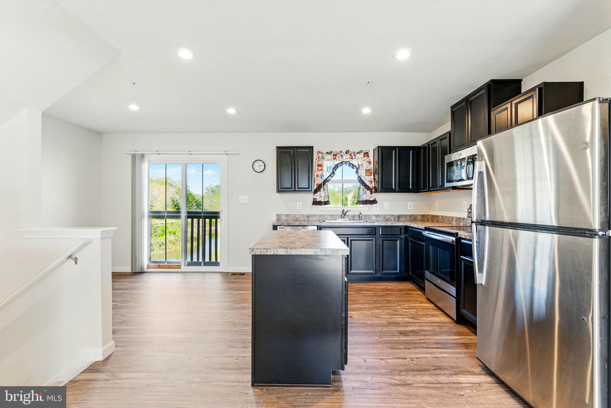 WILLOW GATE - Residential