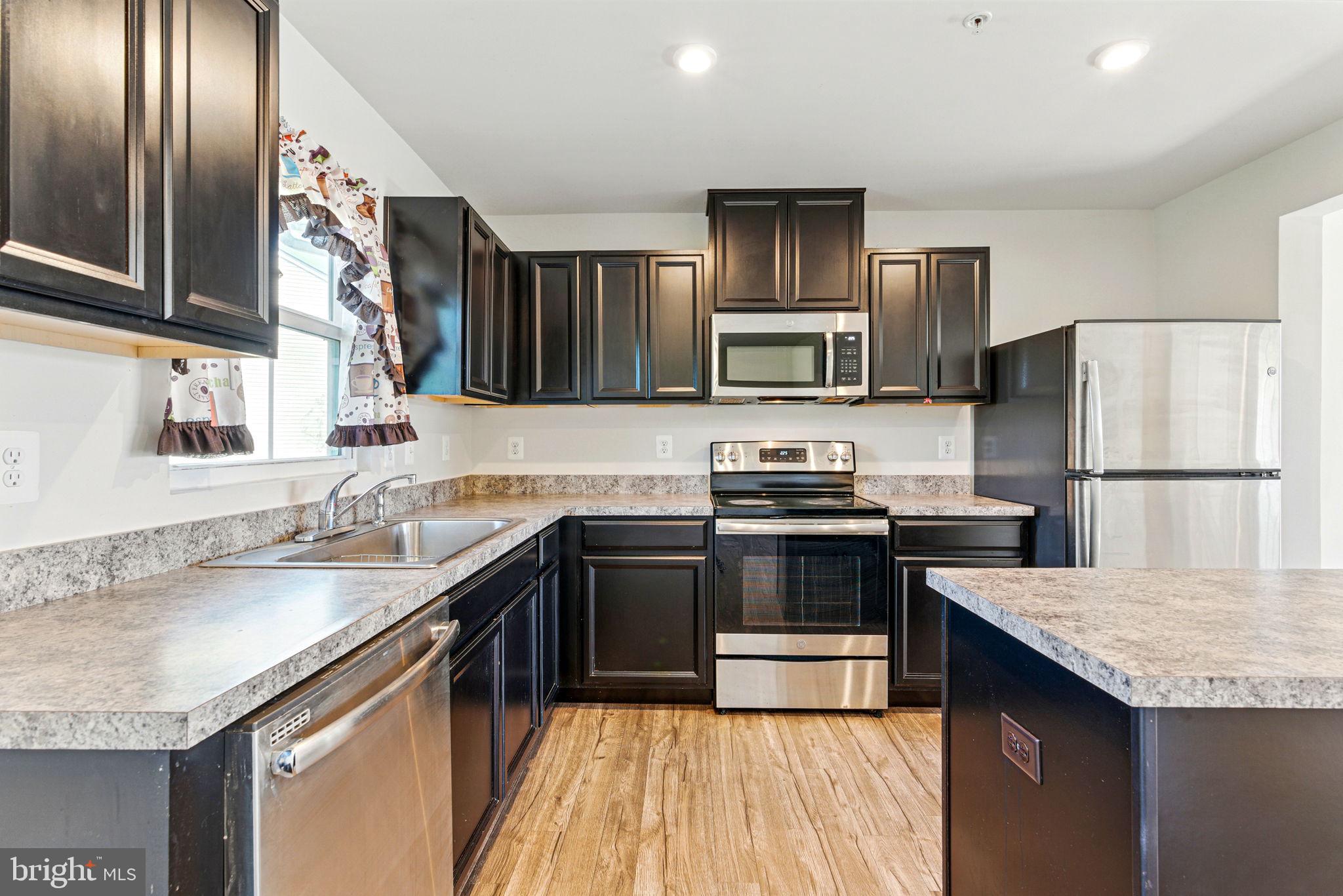 WILLOW GATE - Residential