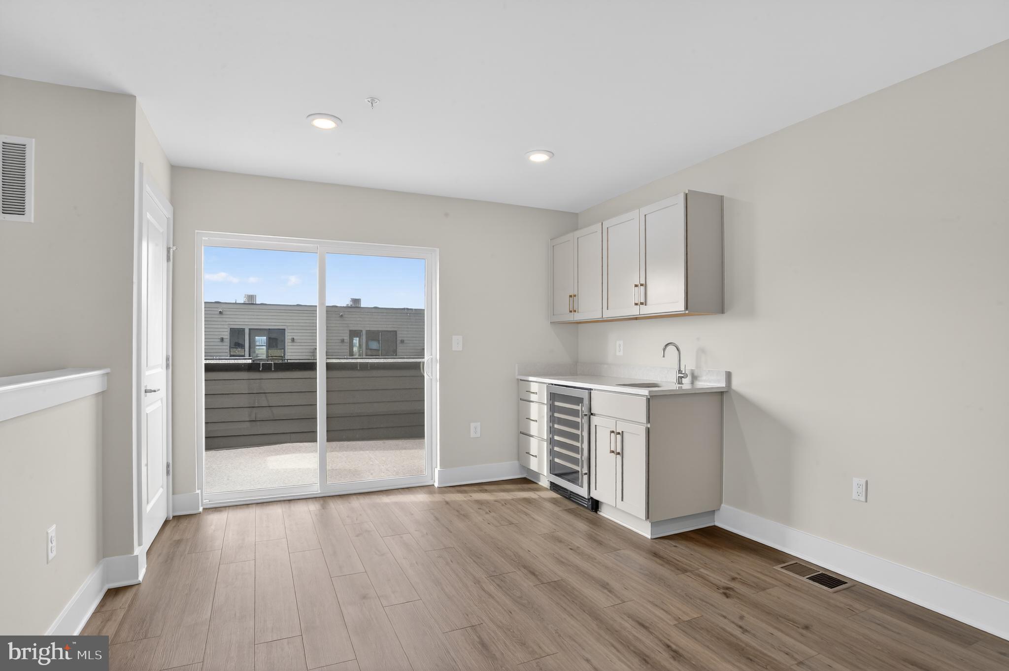 LOCKE LANDING - Residential