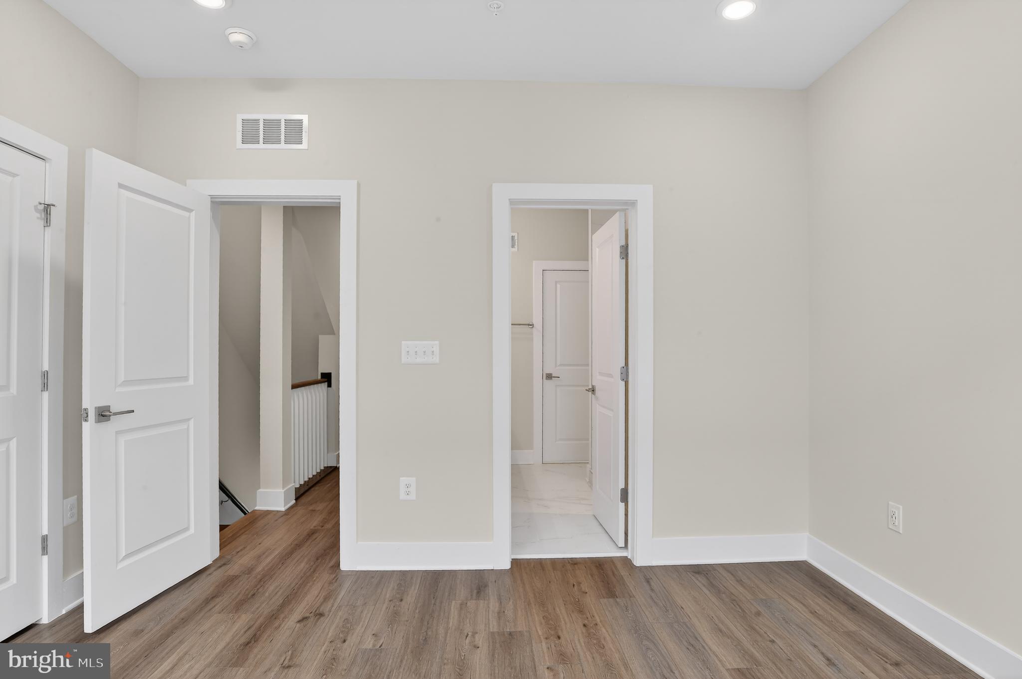 LOCKE LANDING - Residential