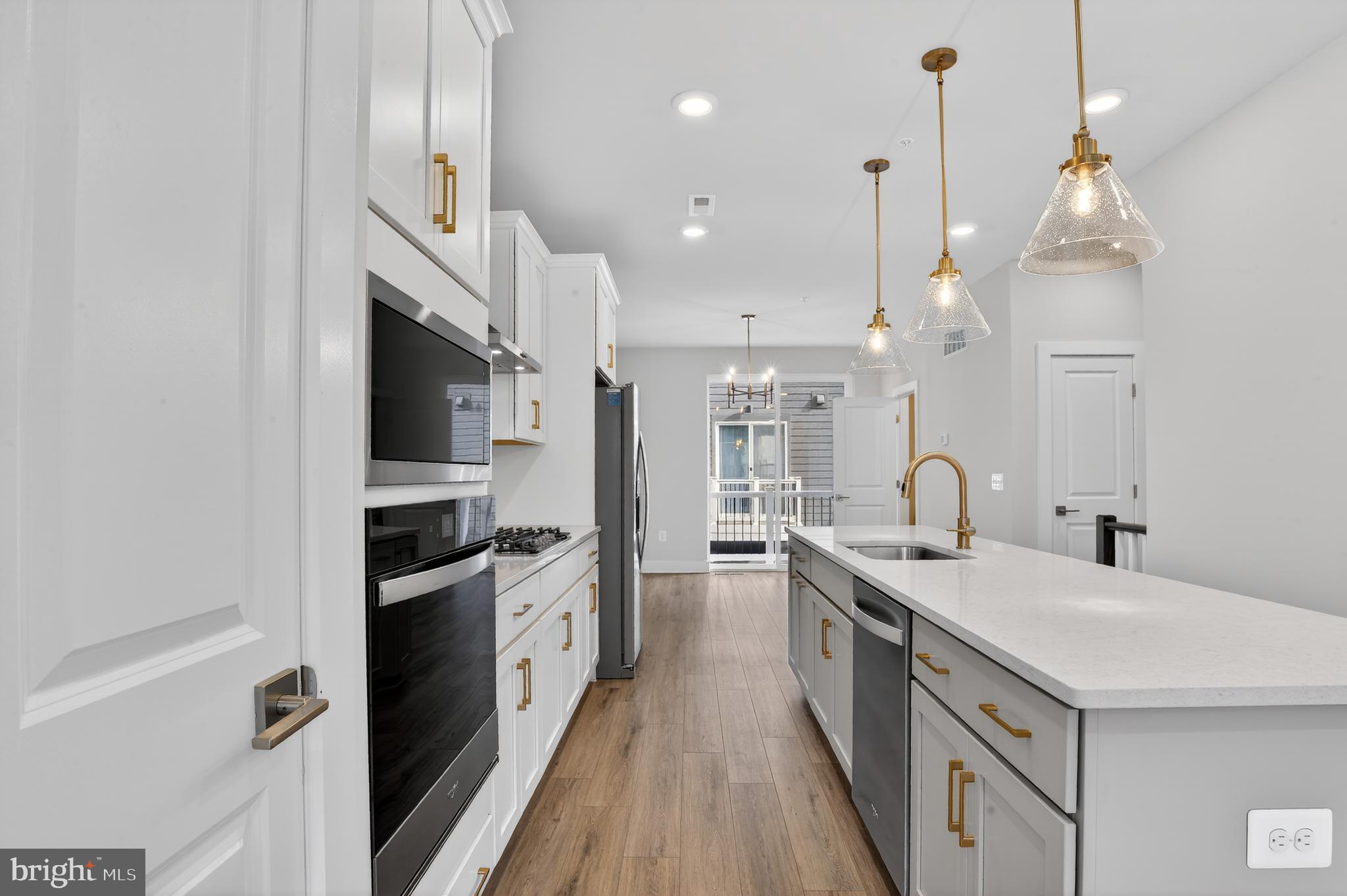 LOCKE LANDING - Residential