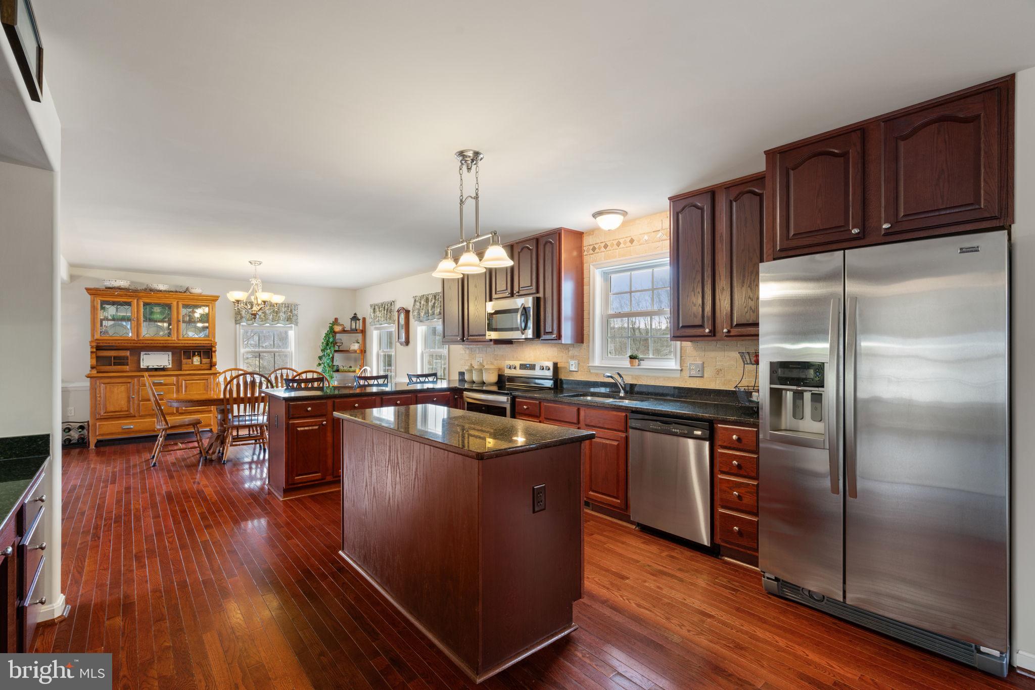 KINGS LEIGH ESTATES - Residential