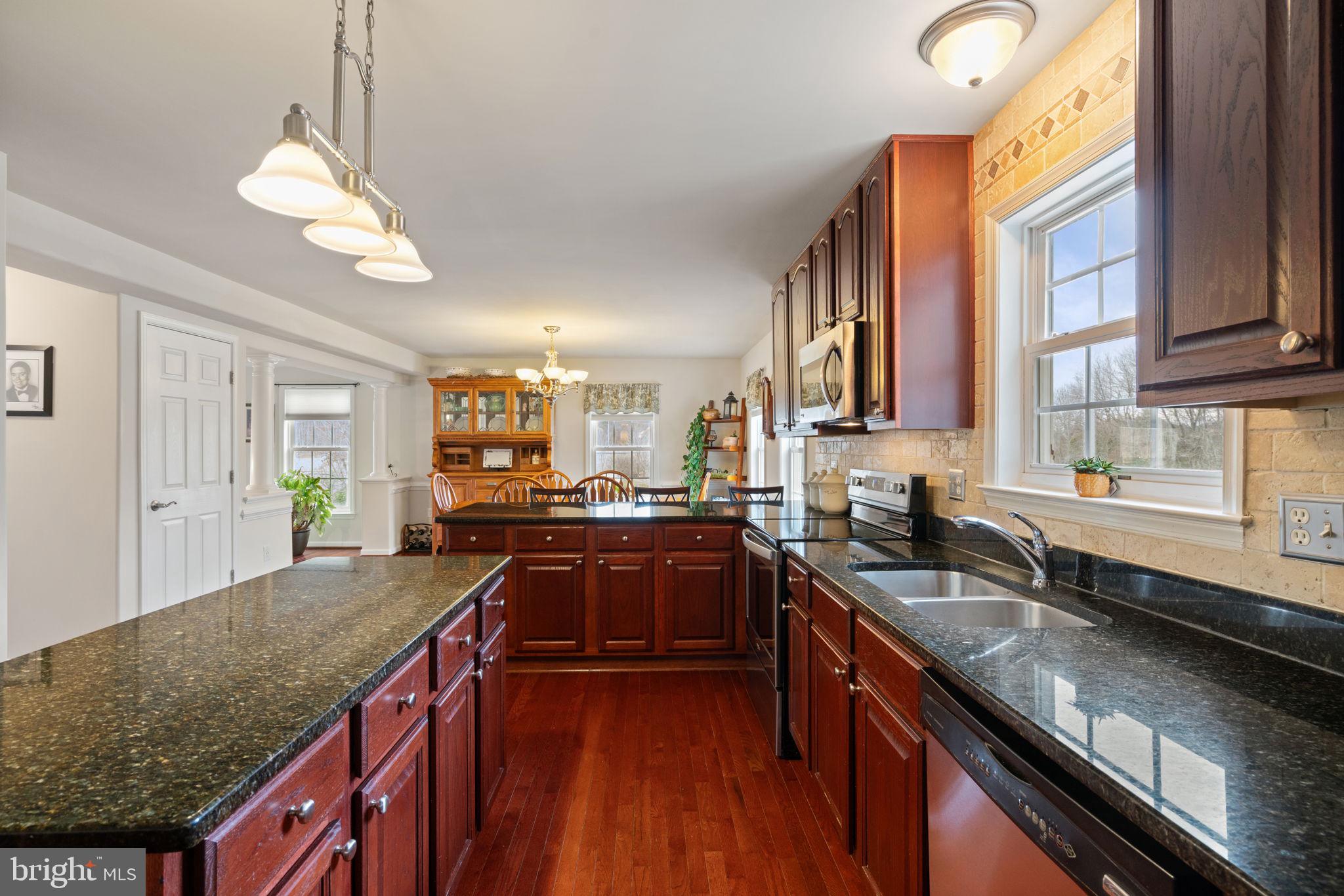 KINGS LEIGH ESTATES - Residential