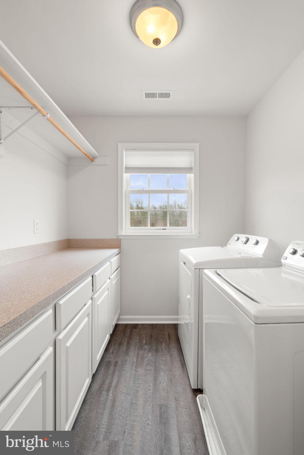 KINGS LEIGH ESTATES - Residential