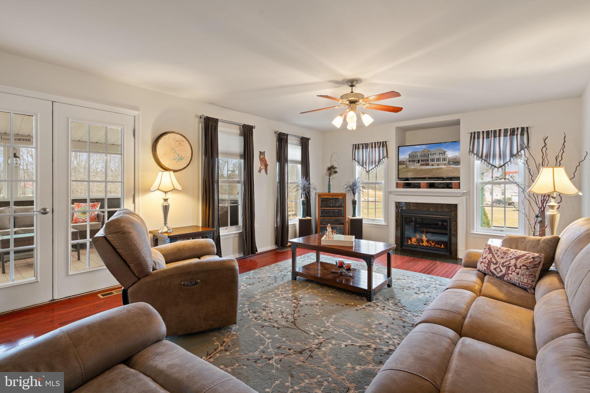 KINGS LEIGH ESTATES - Residential