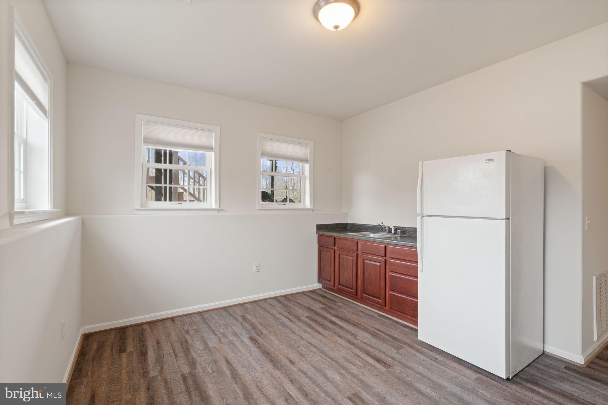 KINGS LEIGH ESTATES - Residential