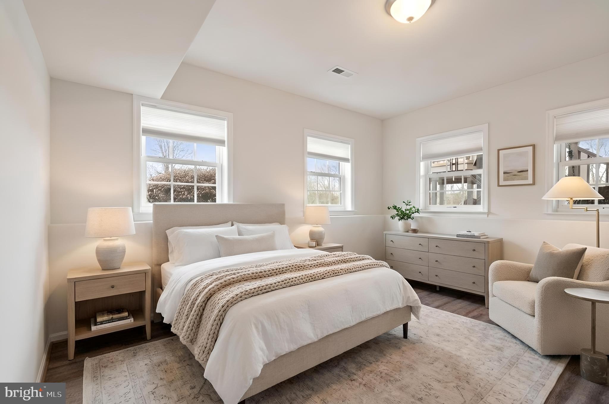 KINGS LEIGH ESTATES - Residential