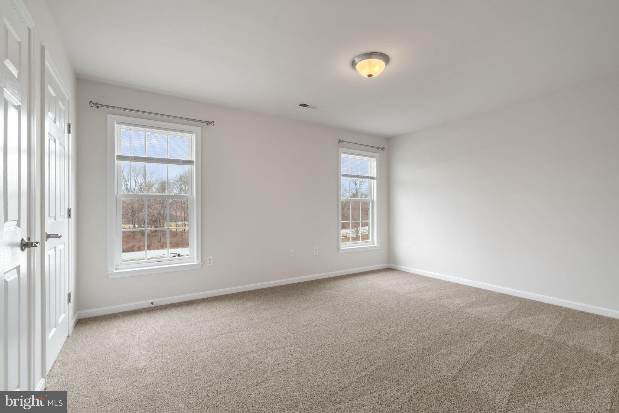 KINGS LEIGH ESTATES - Residential