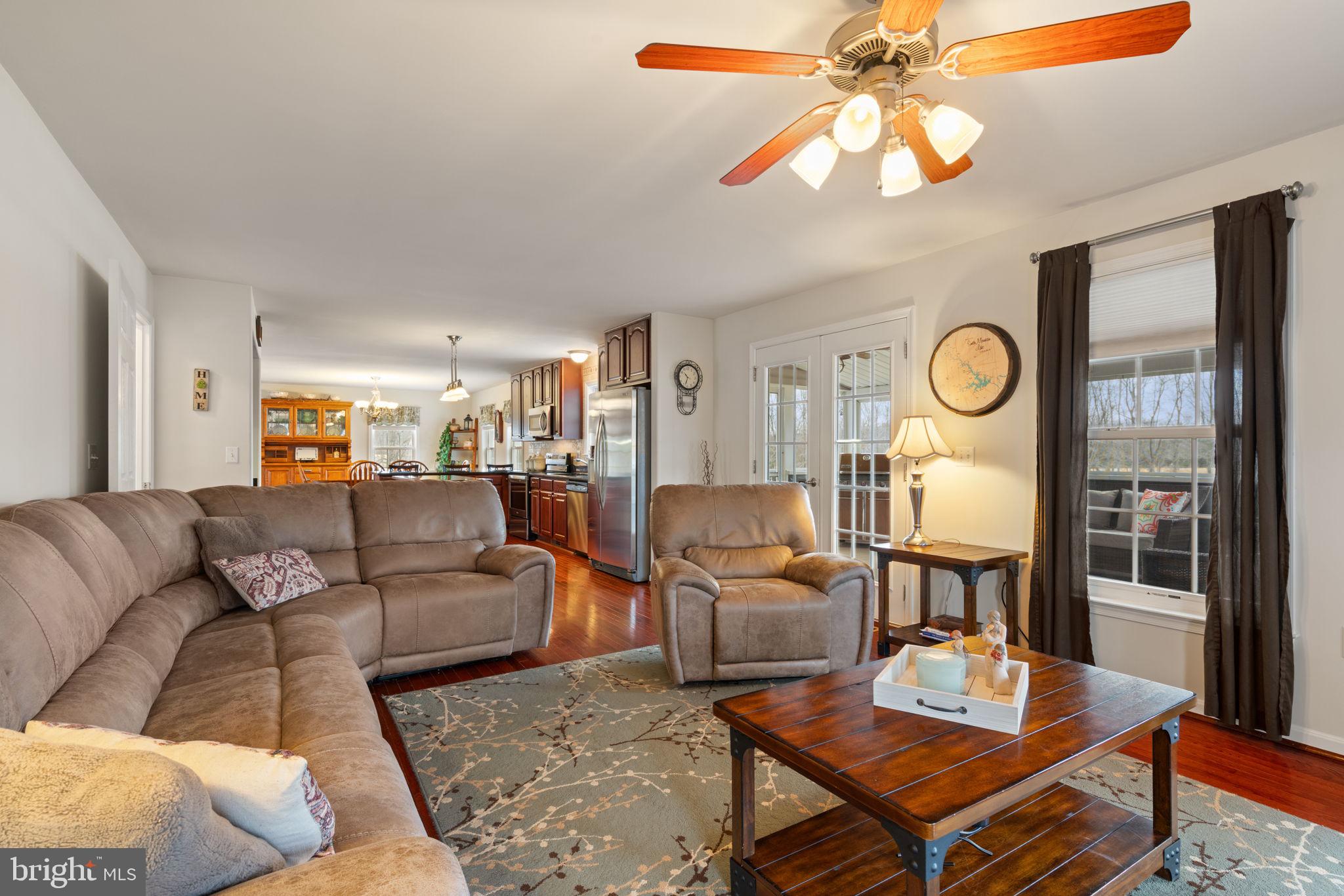 KINGS LEIGH ESTATES - Residential