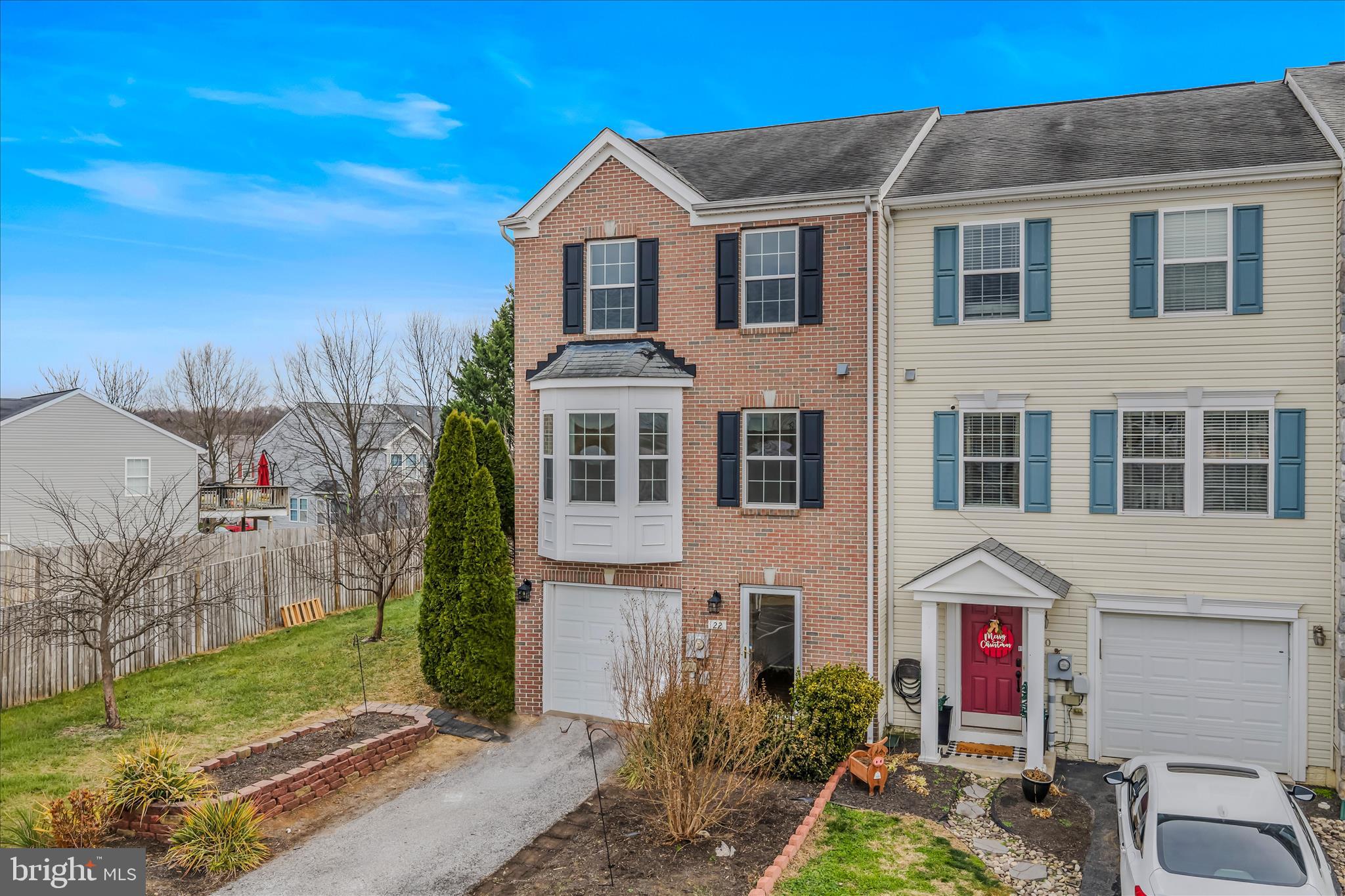 FAIRWAYS WEST - Residential