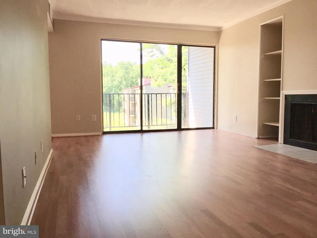 106 Duvall Lane Unit 46-202, Gaithersburg, MD 20877