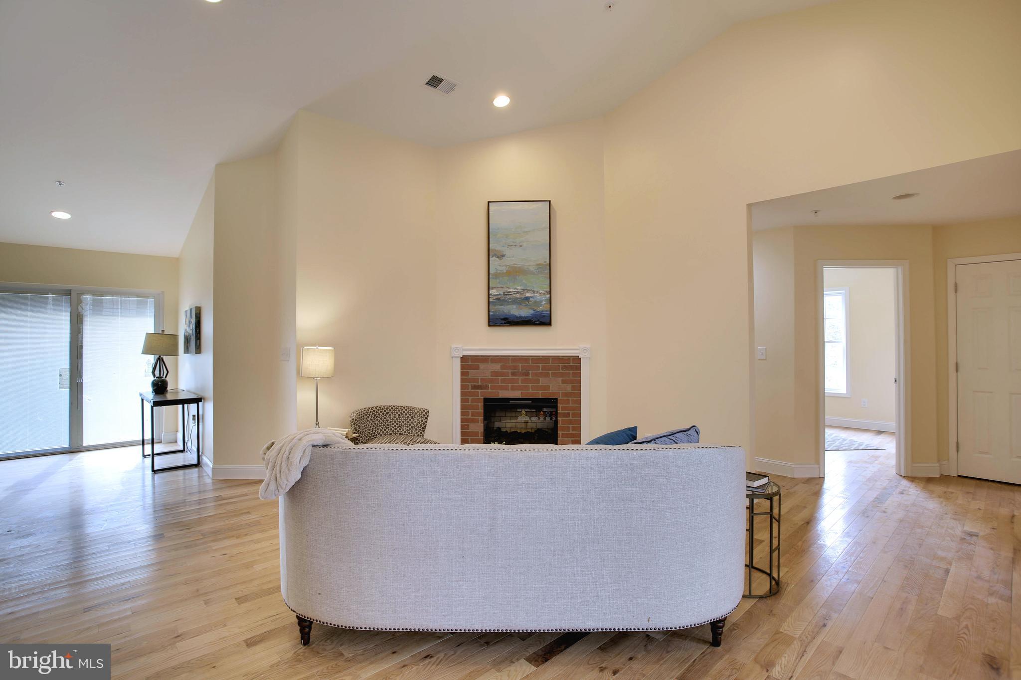 MELWOOD PARK - Residential