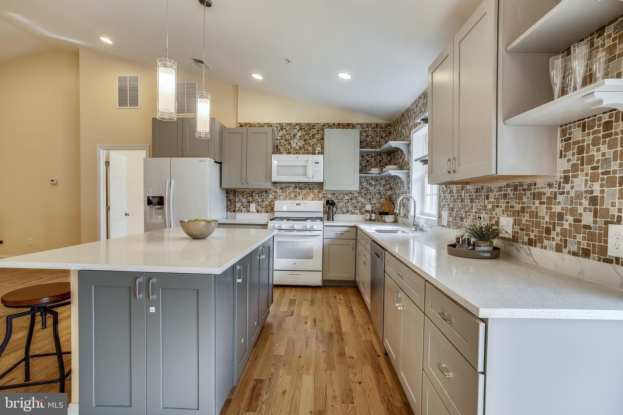 MELWOOD PARK - Residential