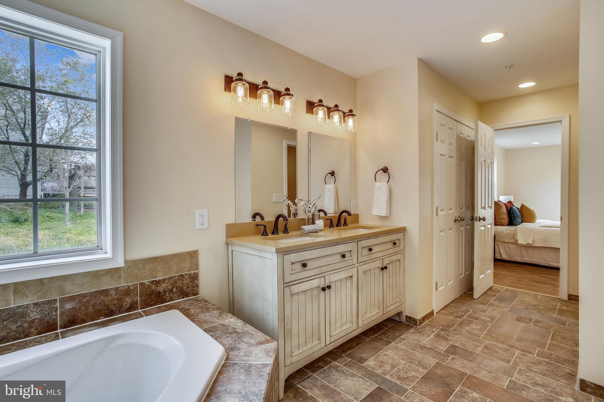 MELWOOD PARK - Residential