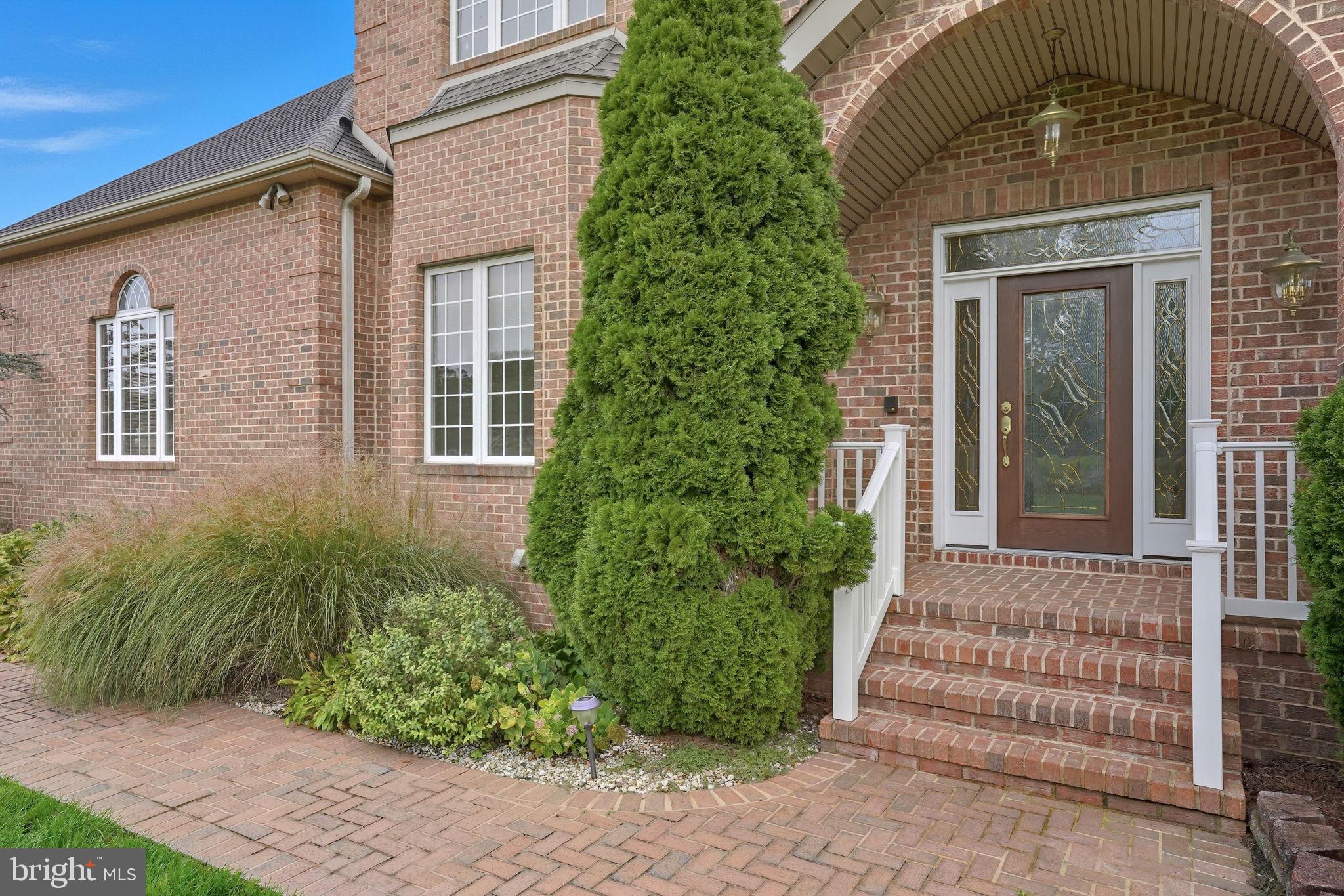 328 RAVEN CIRCLE