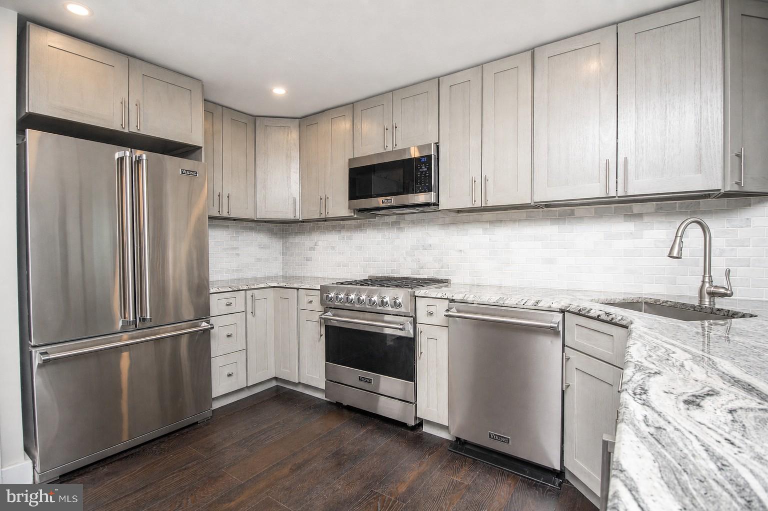 PENN'S LANDING - Residential