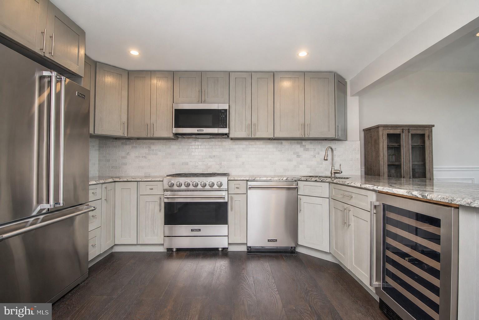 PENN'S LANDING - Residential