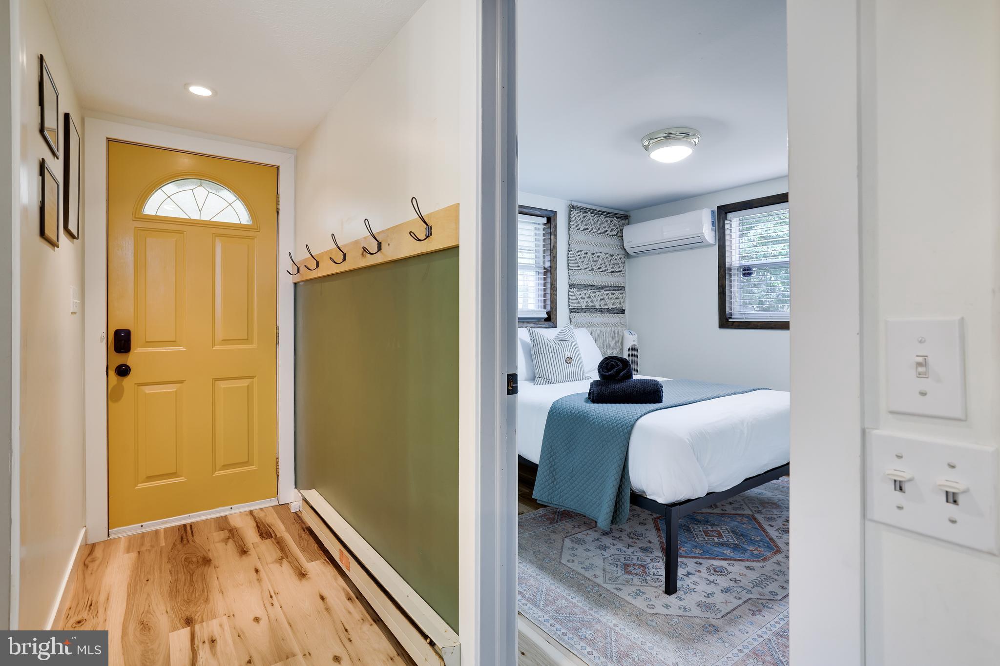 ARROWHEAD  LAKES - Residential