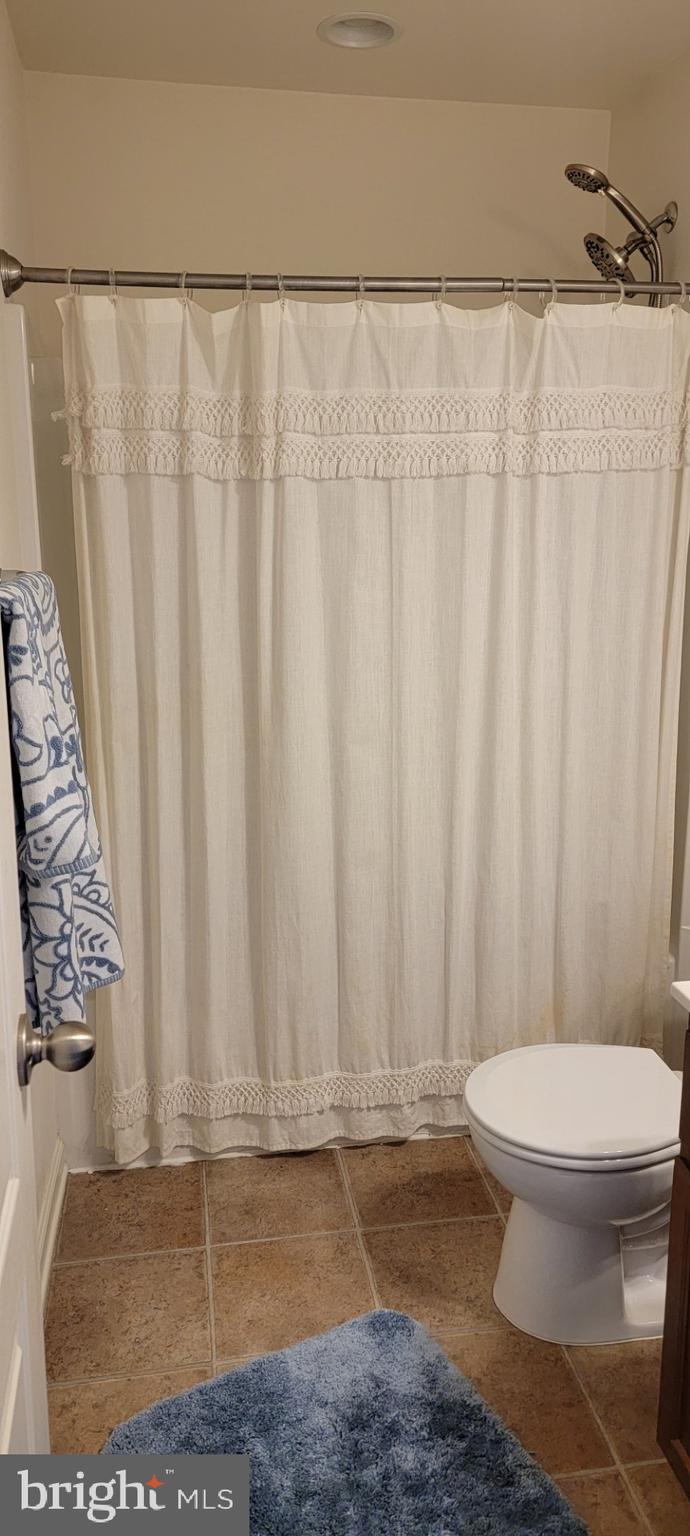 STONEBROOK VILLAGE - Residential Lease