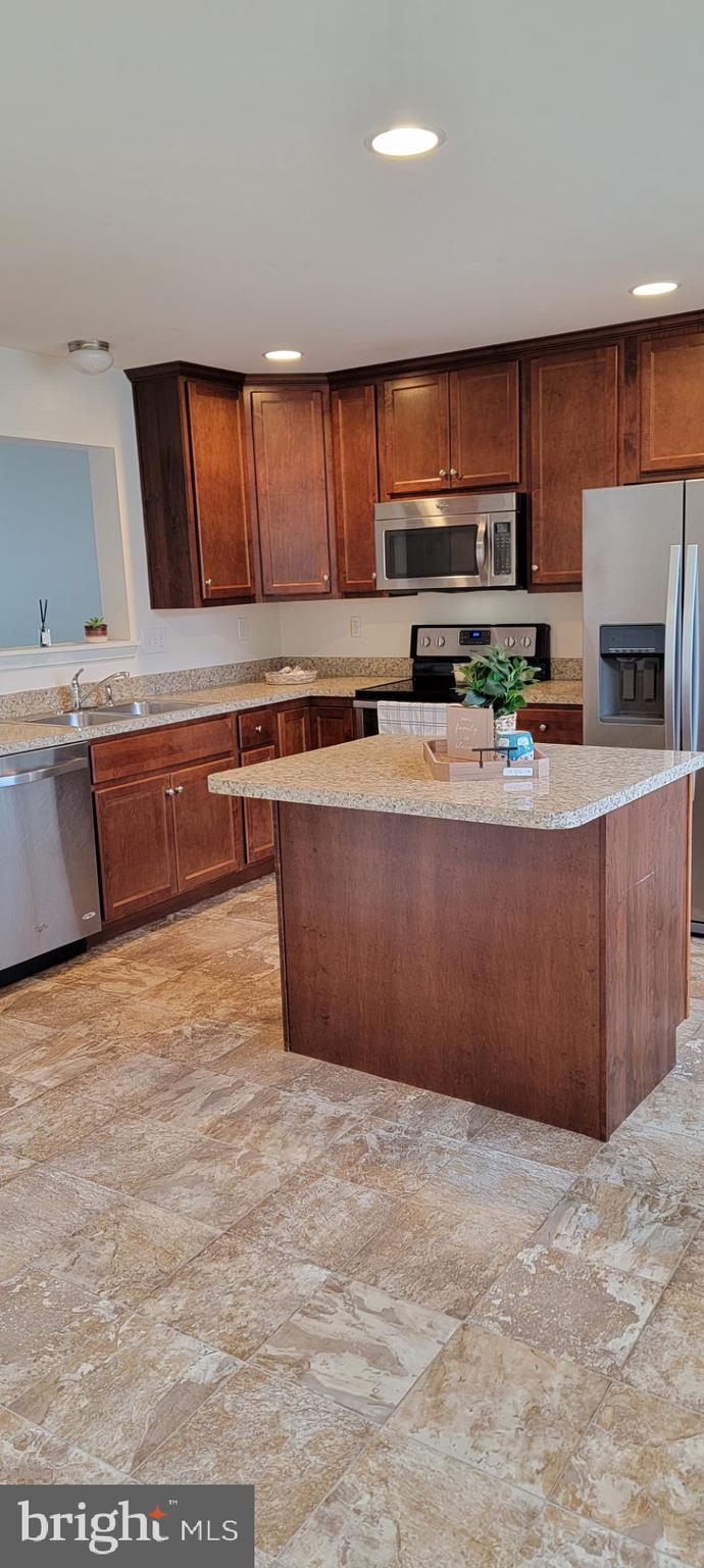 STONEBROOK VILLAGE - Residential Lease