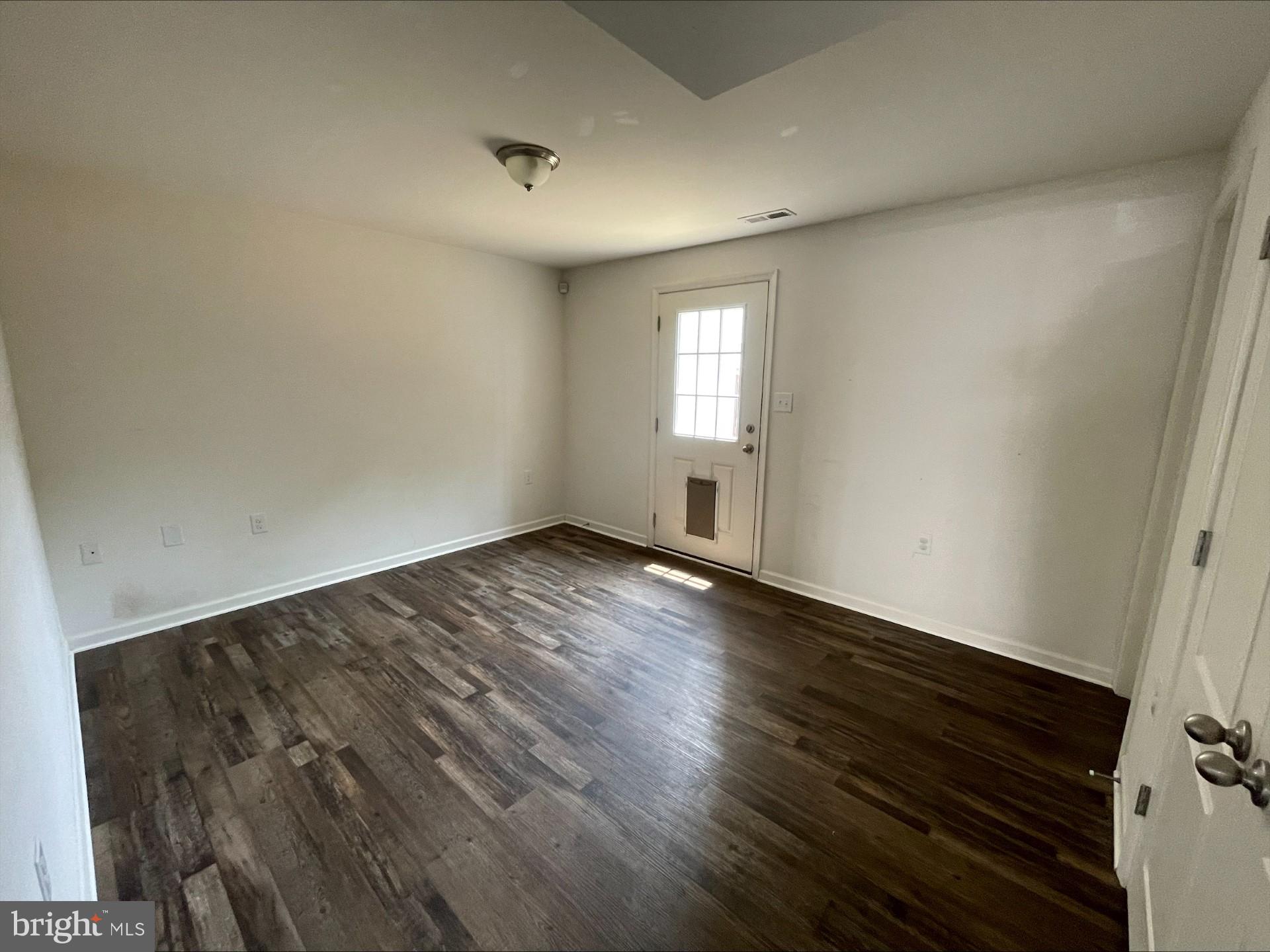 STONEBROOK VILLAGE - Residential Lease